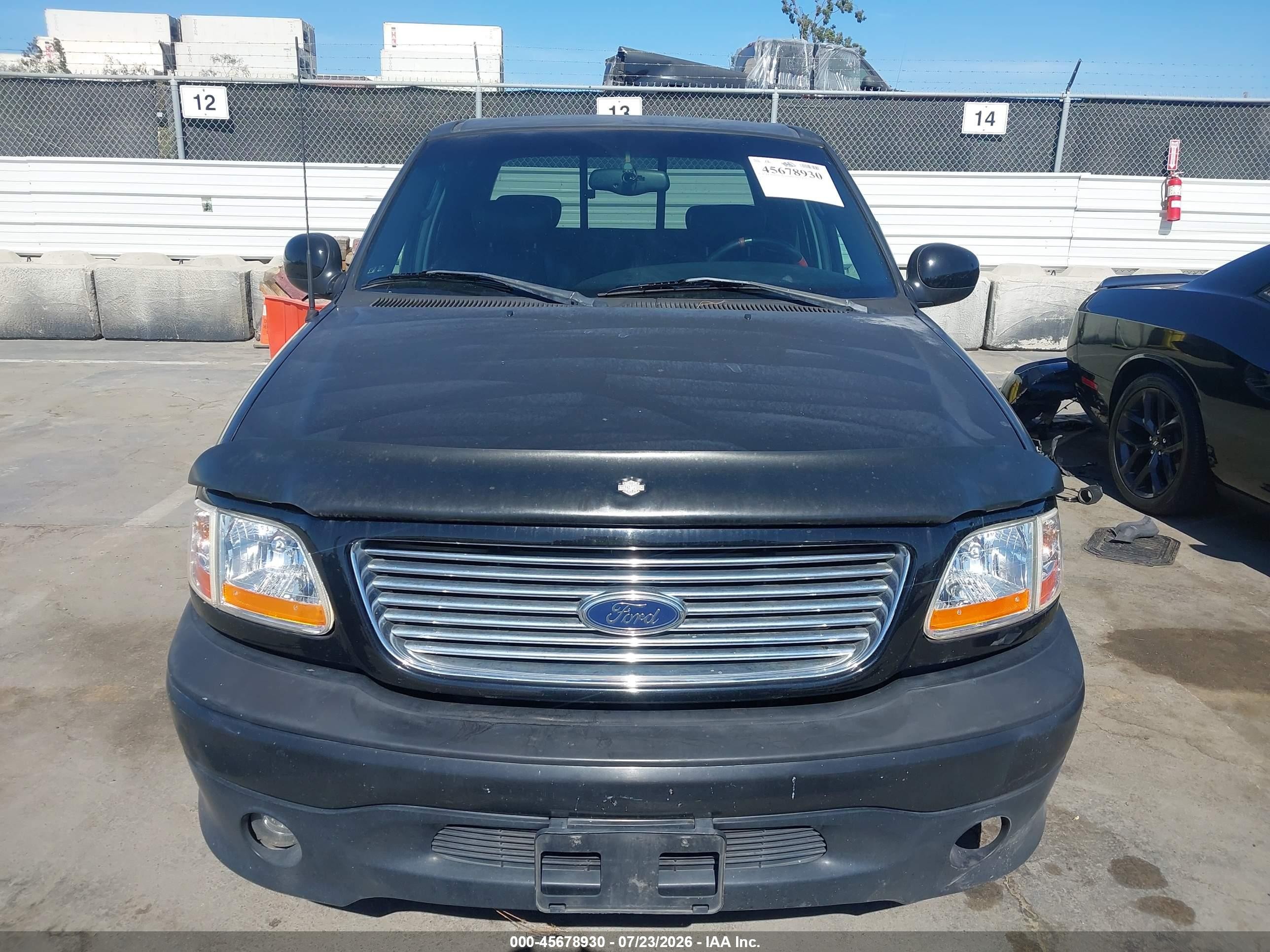 2002 Ford F-150 Lariat Black vin: 1FTRW07322KE10893