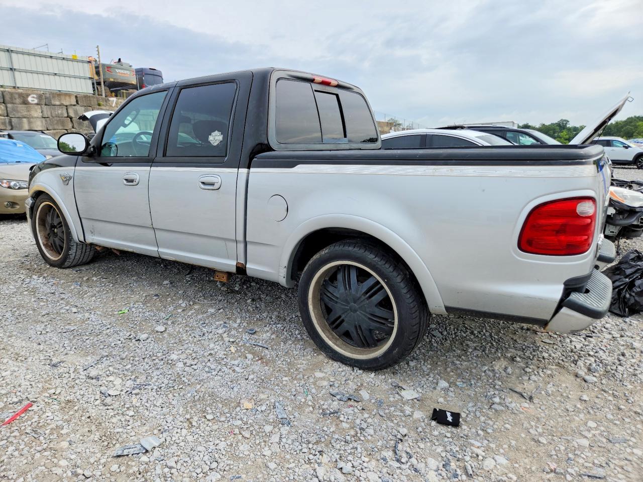 2003 Ford F150 Supercrew Harley Davidson Two Tone vin: 1FTRW07363KB73133
