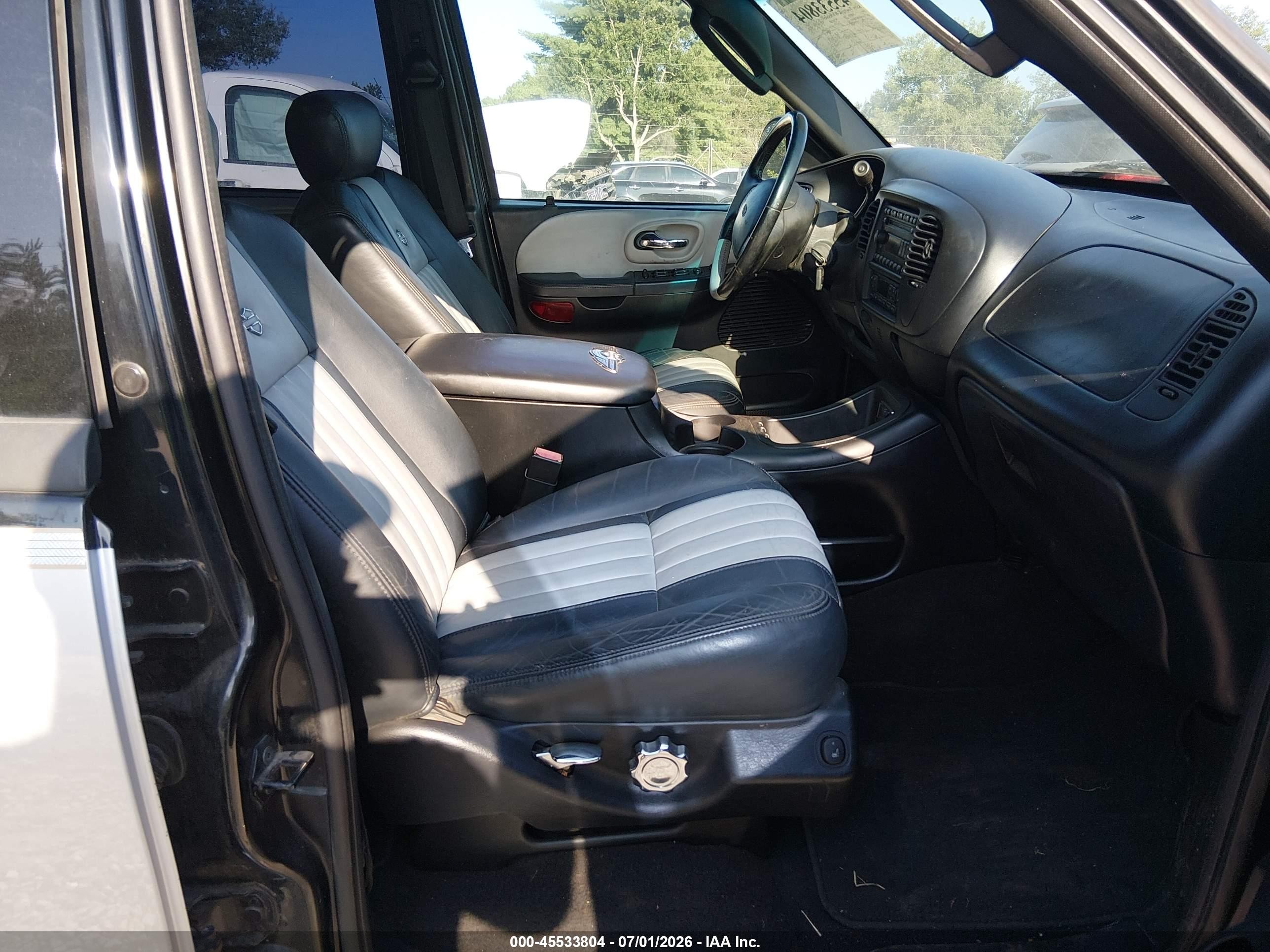 2003 Ford F-150 Lariat Black vin: 1FTRW073X3KC60839
