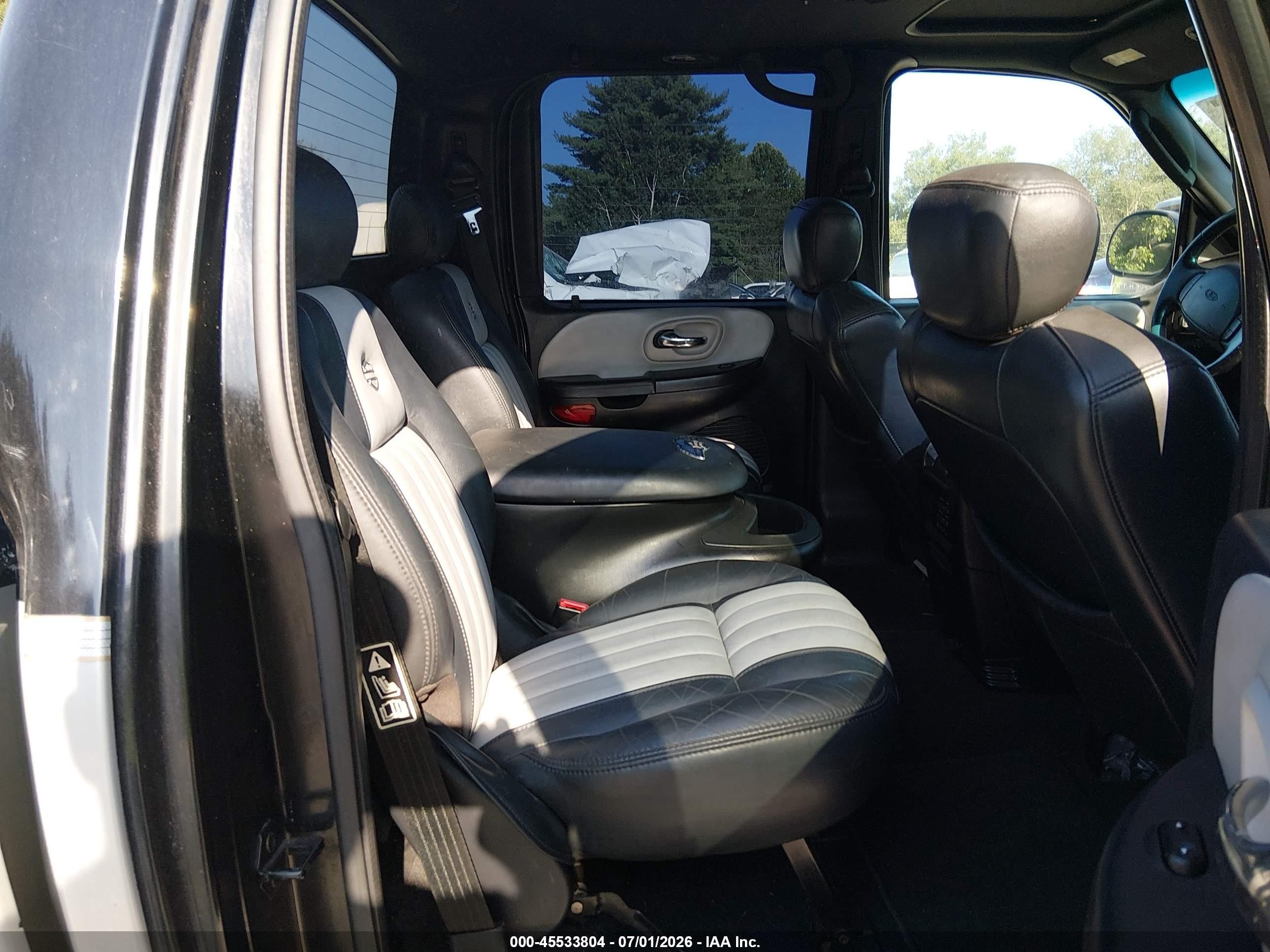 2003 Ford F-150 Lariat Black vin: 1FTRW073X3KC60839