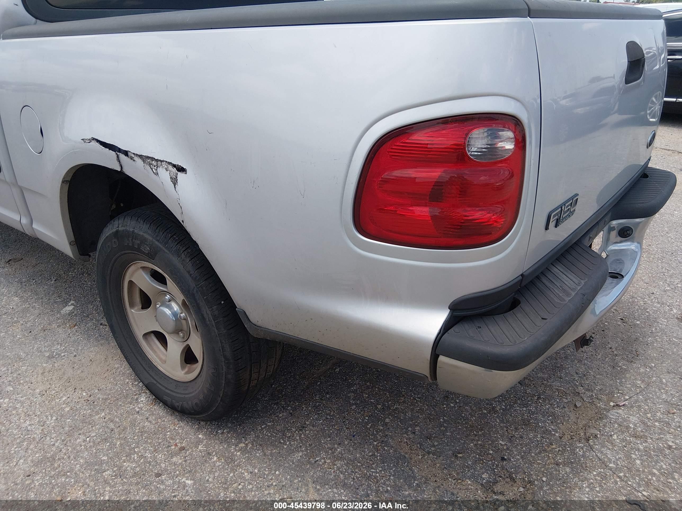 2003 Ford F-150 Lariat/xlt Silver vin: 1FTRW07603KC82276