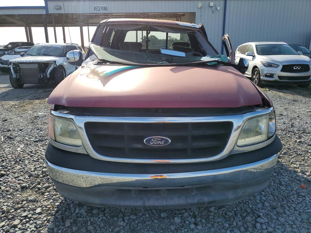 2002 Ford F150 Supercrew Red vin: 1FTRW07612KA75829