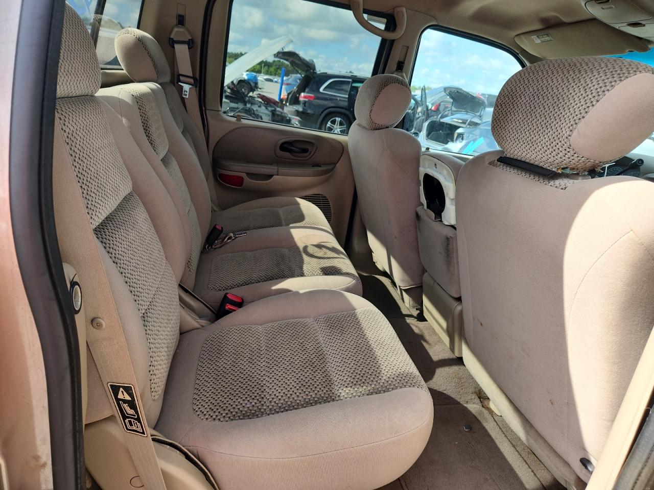 2002 Ford F150 Supercrew Tan vin: 1FTRW07612KB60220