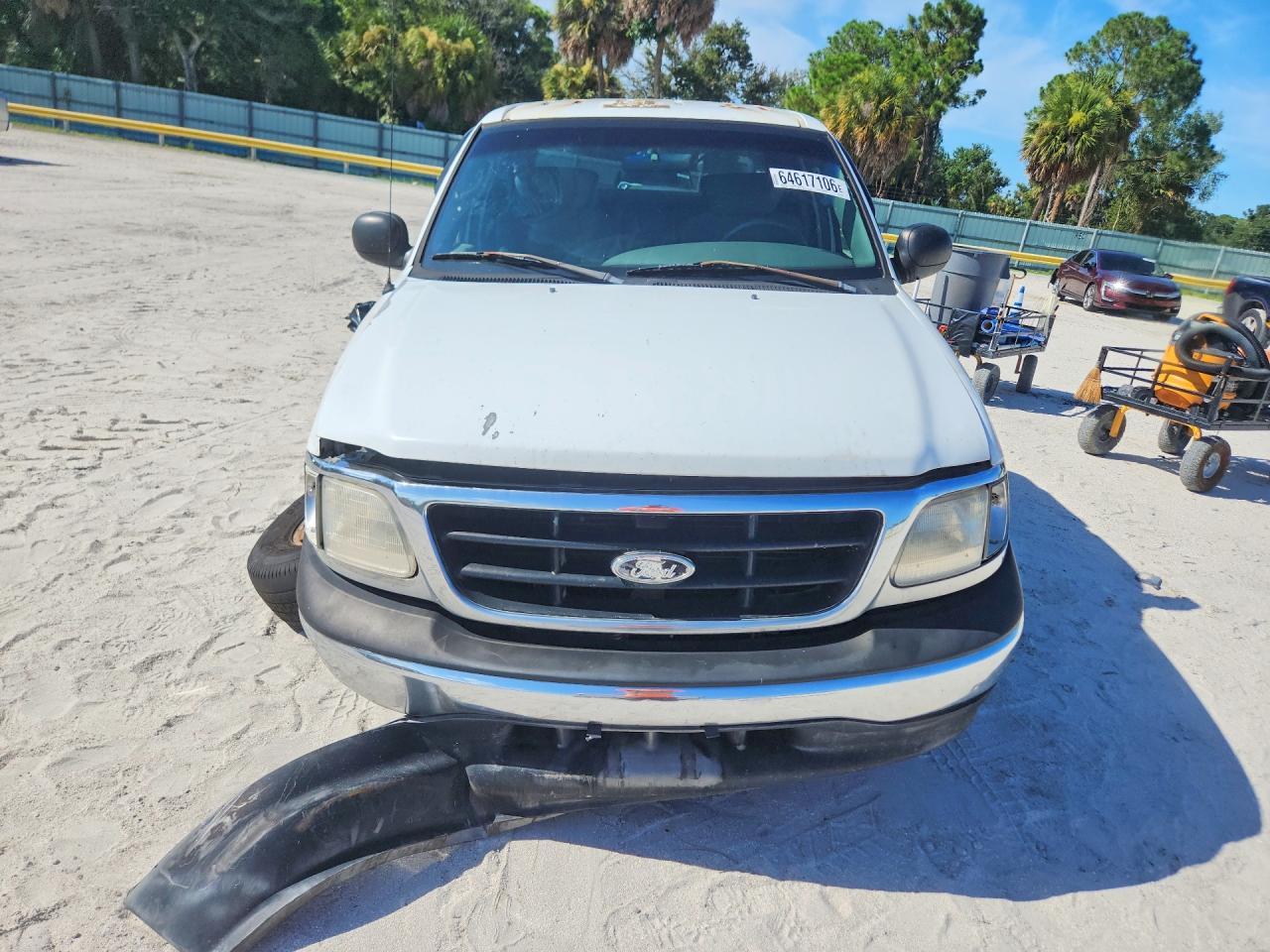 2003 Ford F150 Supercrew White vin: 1FTRW07623KD70200