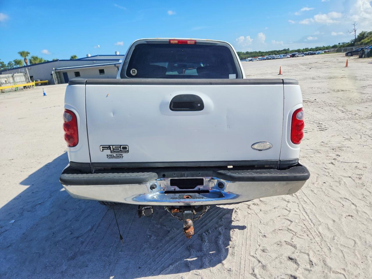 2003 Ford F150 Supercrew White vin: 1FTRW07623KD70200