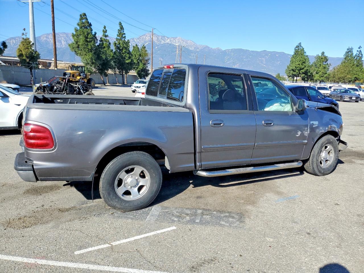 2002 Ford F150 Supercrew Gray vin: 1FTRW07632KA48762