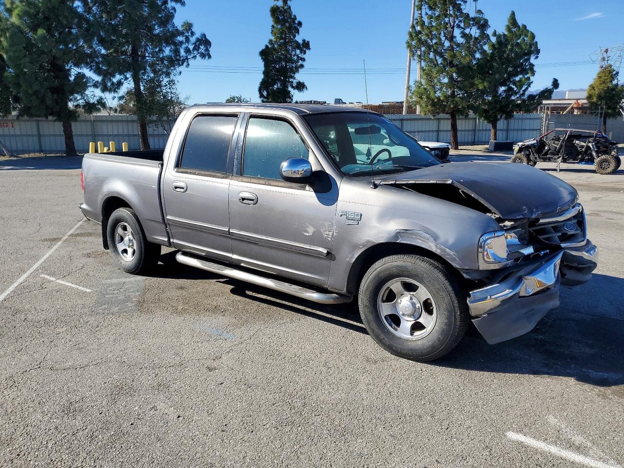 2002 Ford F150 Supercrew Gray vin: 1FTRW07632KA48762