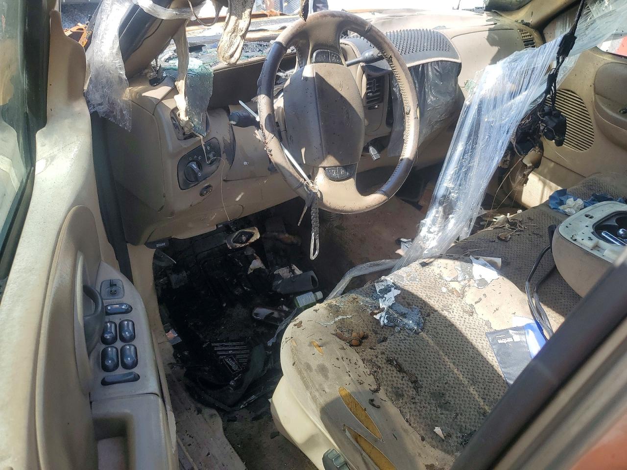 2002 Ford F150 Supercrew Burn vin: 1FTRW07632KD46874