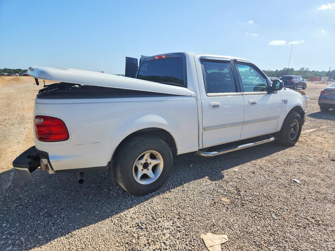 2003 Ford F150 Supercrew White vin: 1FTRW07633KD42079