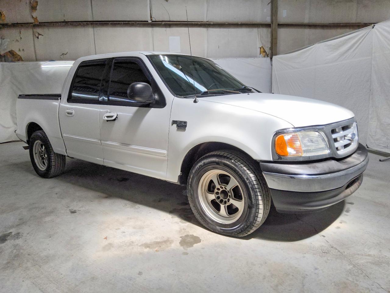 2003 Ford F150 Supercrew White vin: 1FTRW07653KA13657