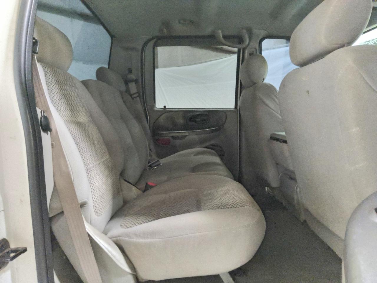 2003 Ford F150 Supercrew White vin: 1FTRW07653KA13657