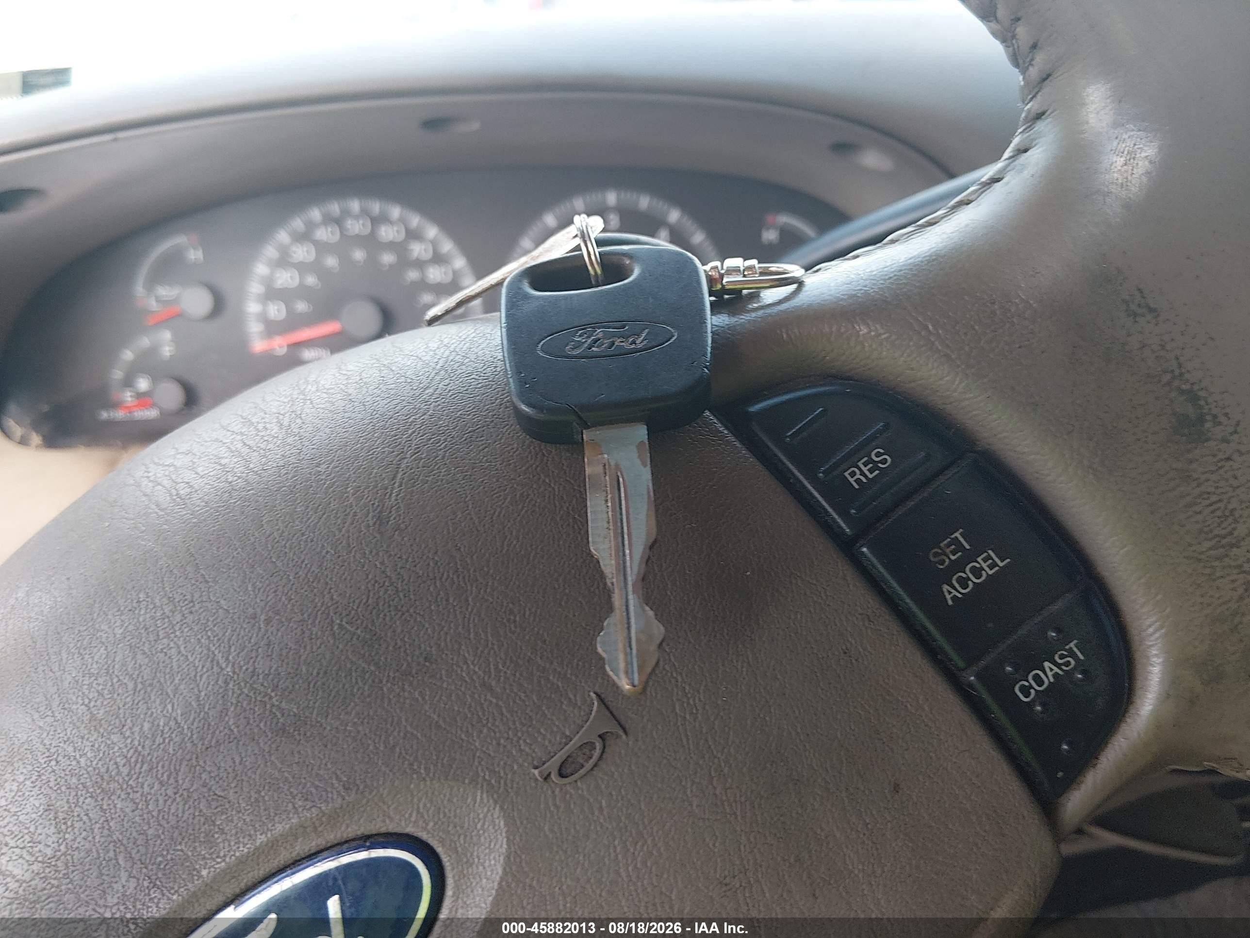 2002 Ford F-150 Lariat/xlt Белый vin: 1FTRW07672KE25318