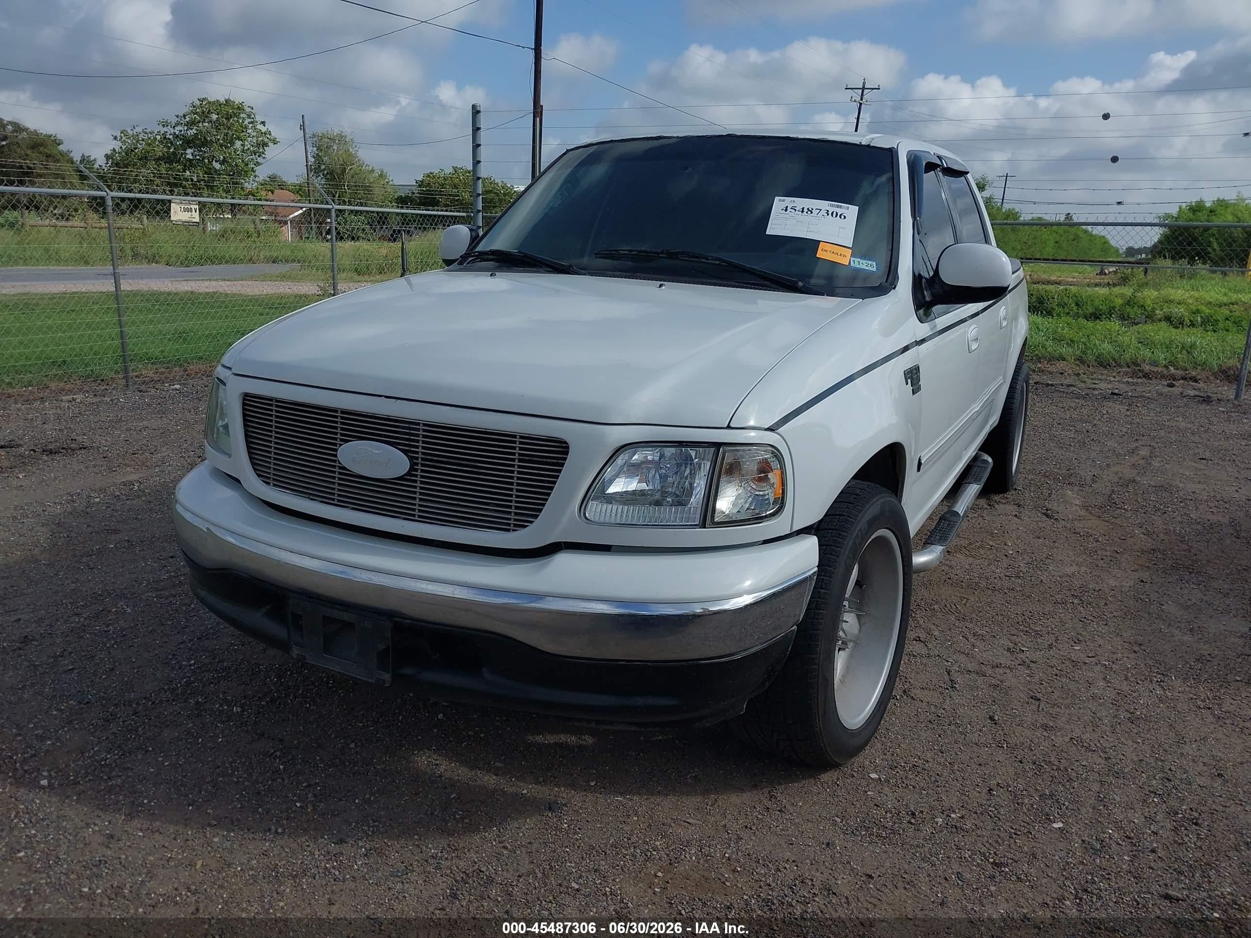 2003 Ford F-150 Lariat/xlt White vin: 1FTRW07673KA30654