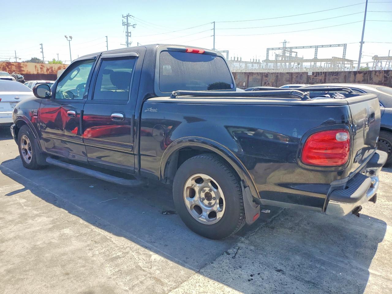 2002 Ford F150 Supercrew Black vin: 1FTRW07682KD79160