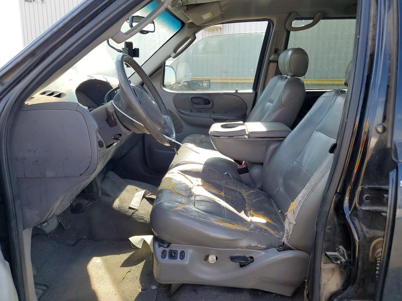 2002 Ford F150 Supercrew Black vin: 1FTRW07682KE41060