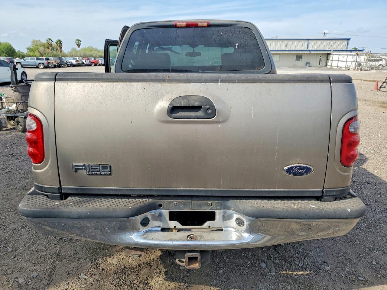 2003 Ford F150 Supercrew Tan vin: 1FTRW07683KA45678