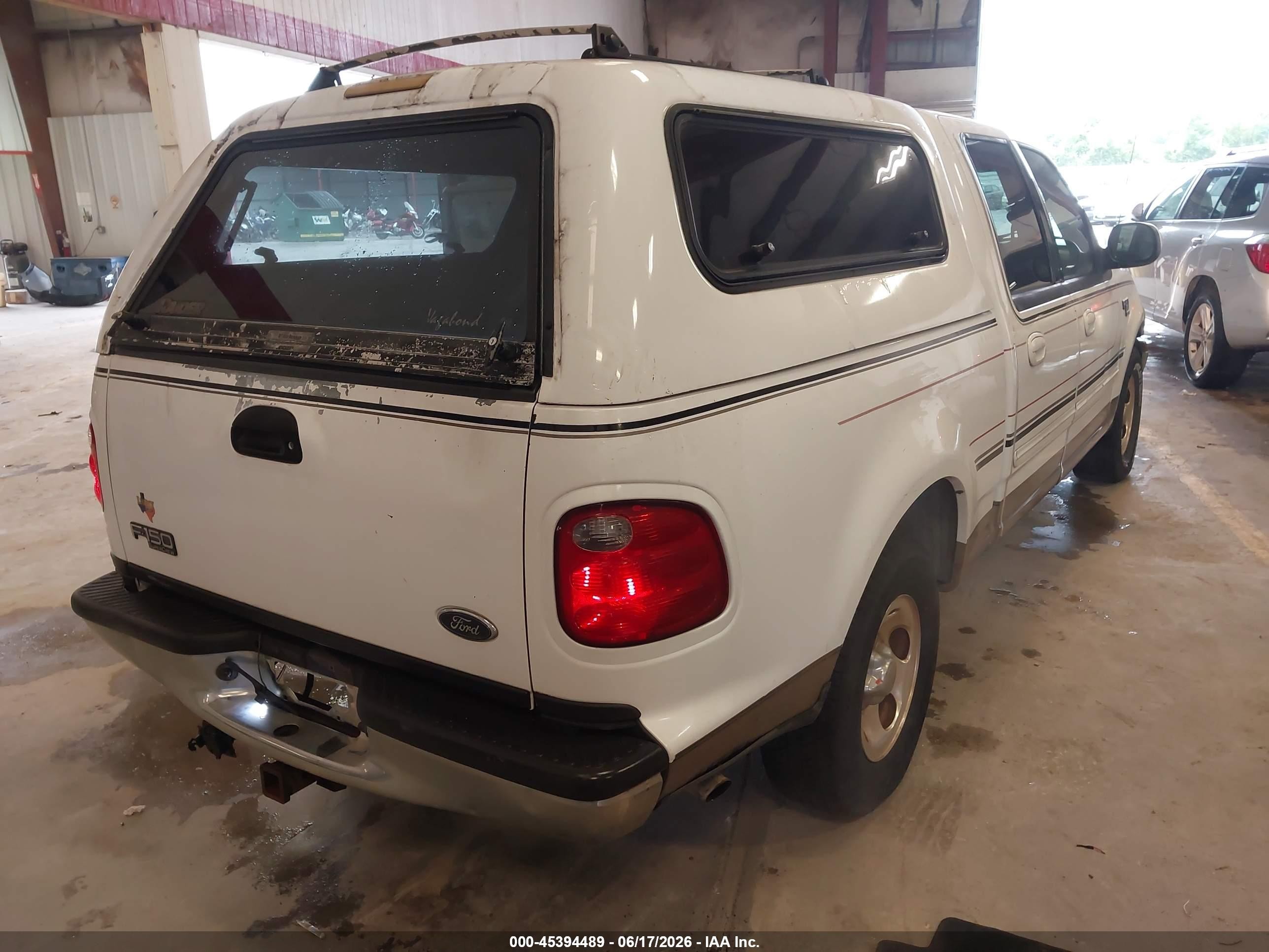 2003 Ford F-150 Lariat/xlt White vin: 1FTRW07683KA58205