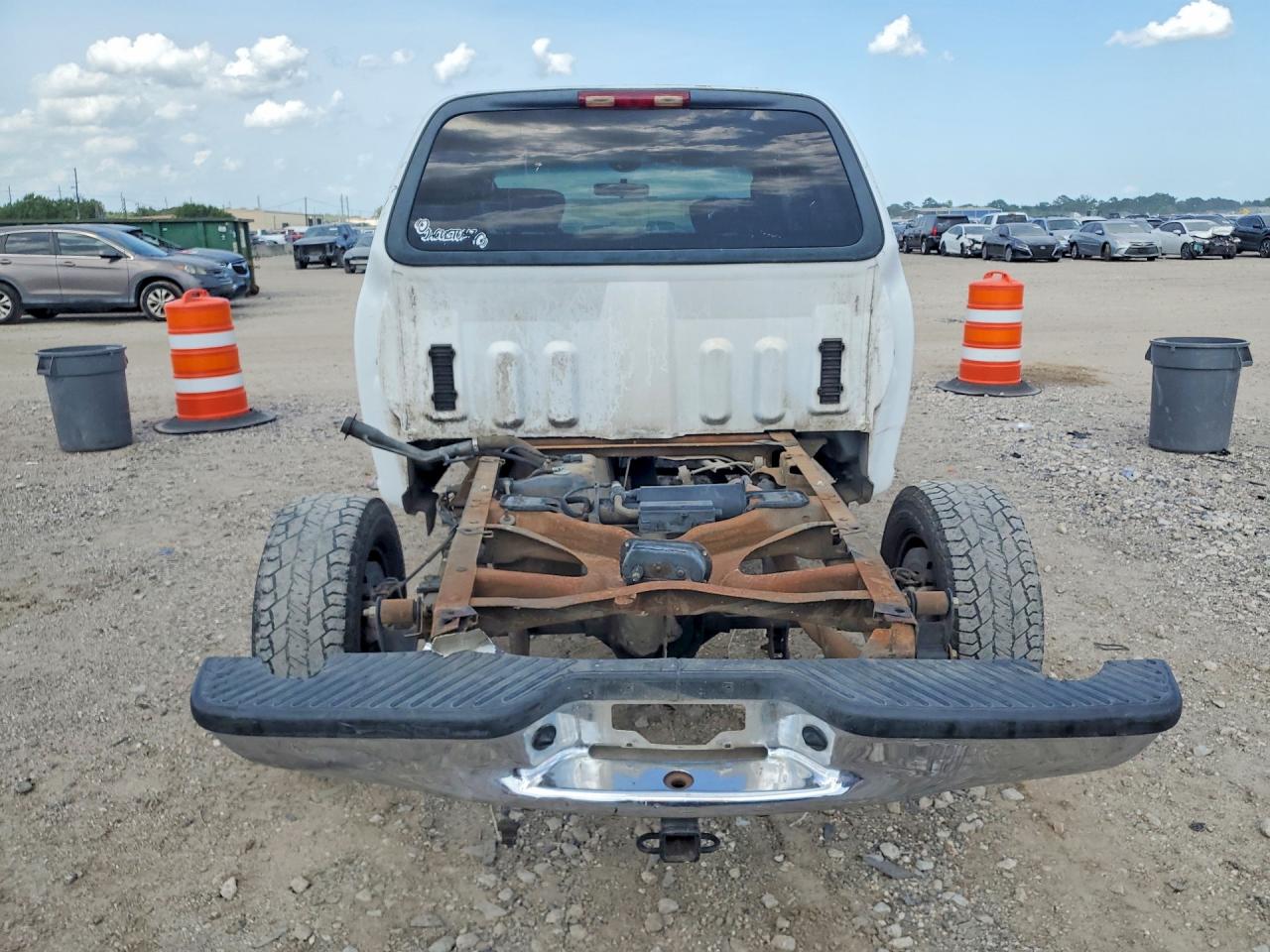 2003 Ford F150 Supercrew White vin: 1FTRW07693KD28641