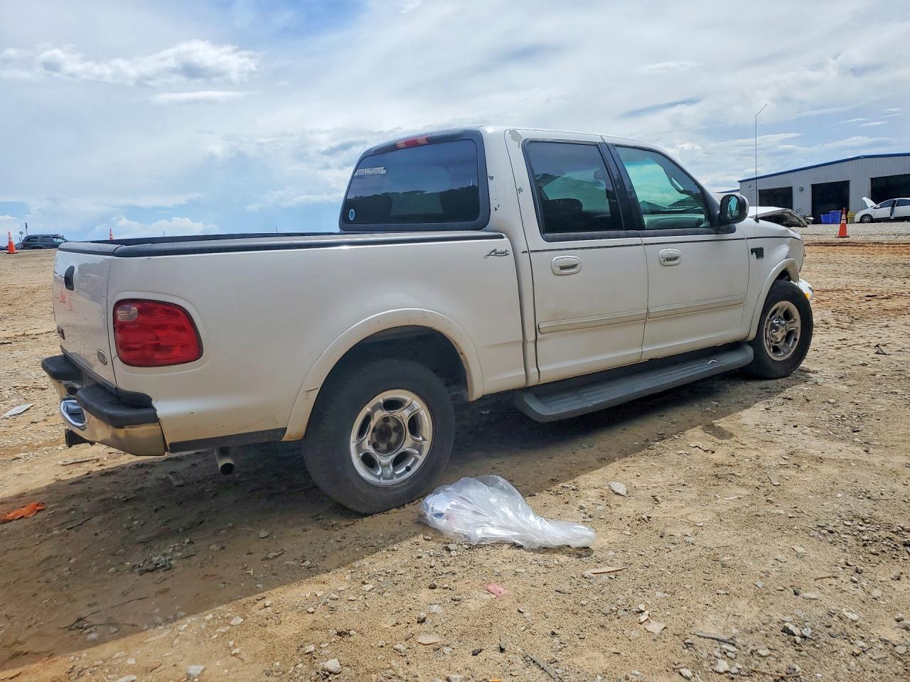2001 Ford F150 Supercrew White vin: 1FTRW07L01KA86762