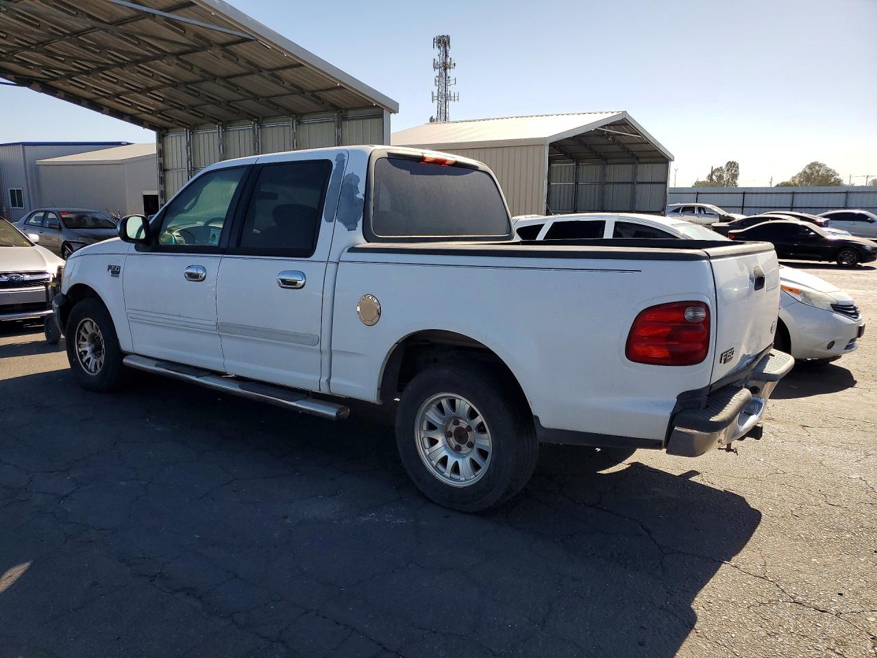 2002 Ford F150 Supercrew White vin: 1FTRW07L02KB57279