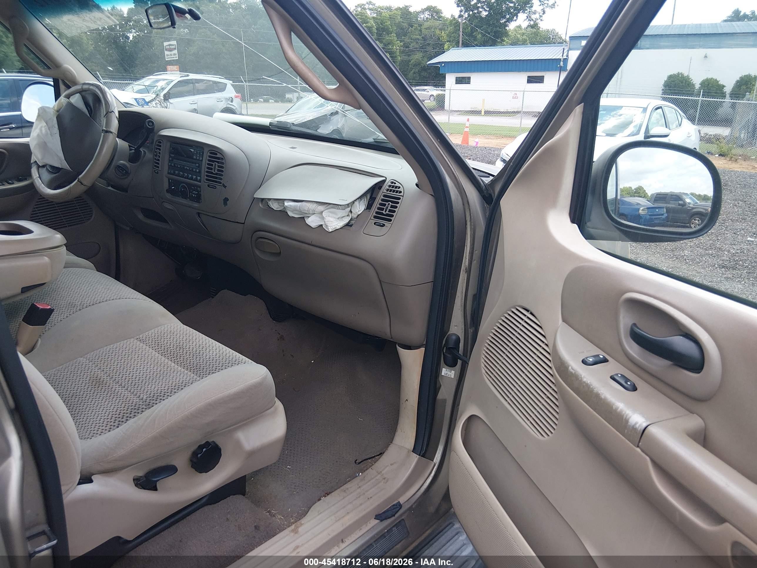 2002 Ford F-150 Lariat/xlt Золотой vin: 1FTRW07L02KC12992