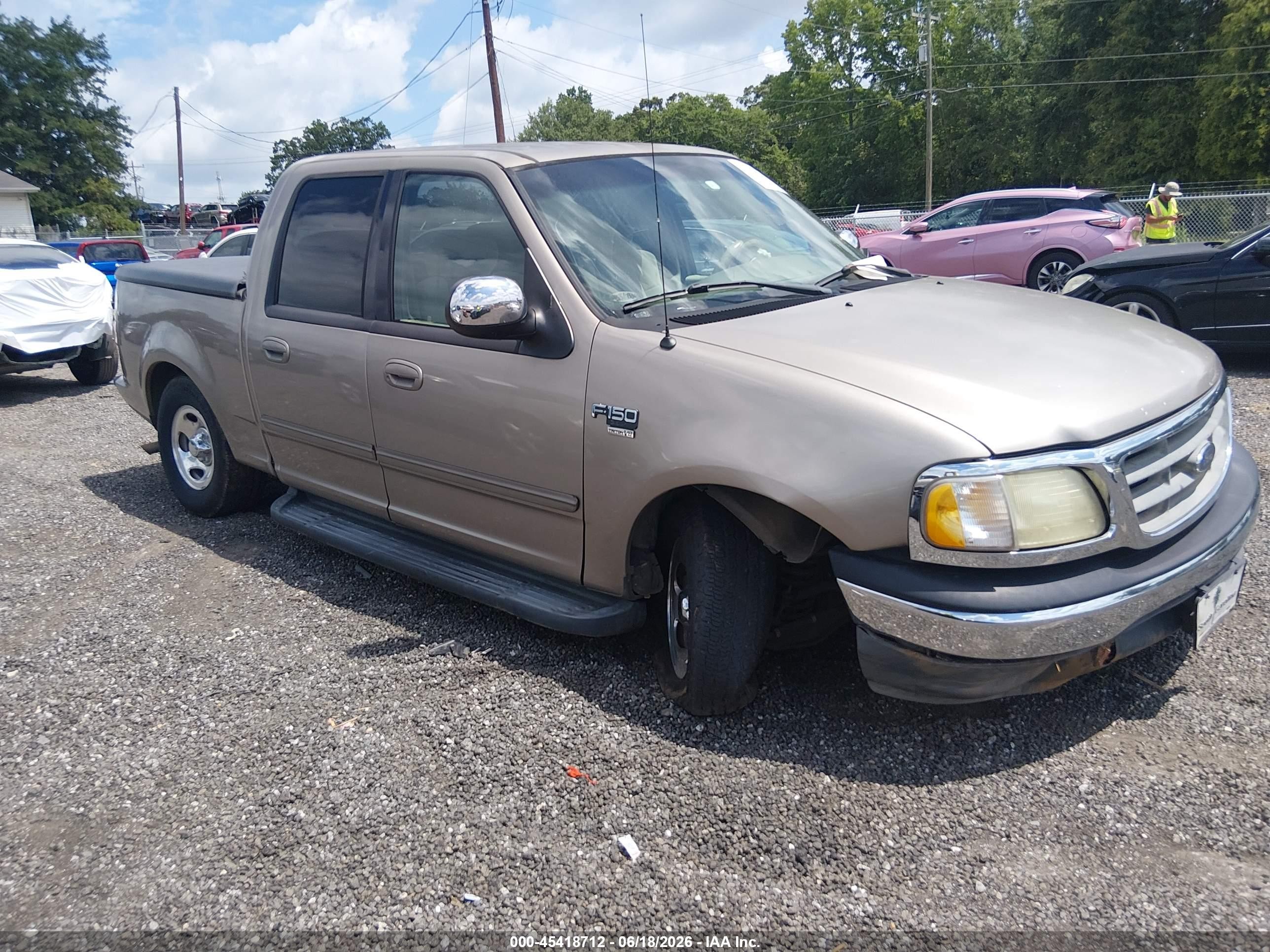 2002 Ford F-150 Lariat/xlt Gold vin: 1FTRW07L02KC12992