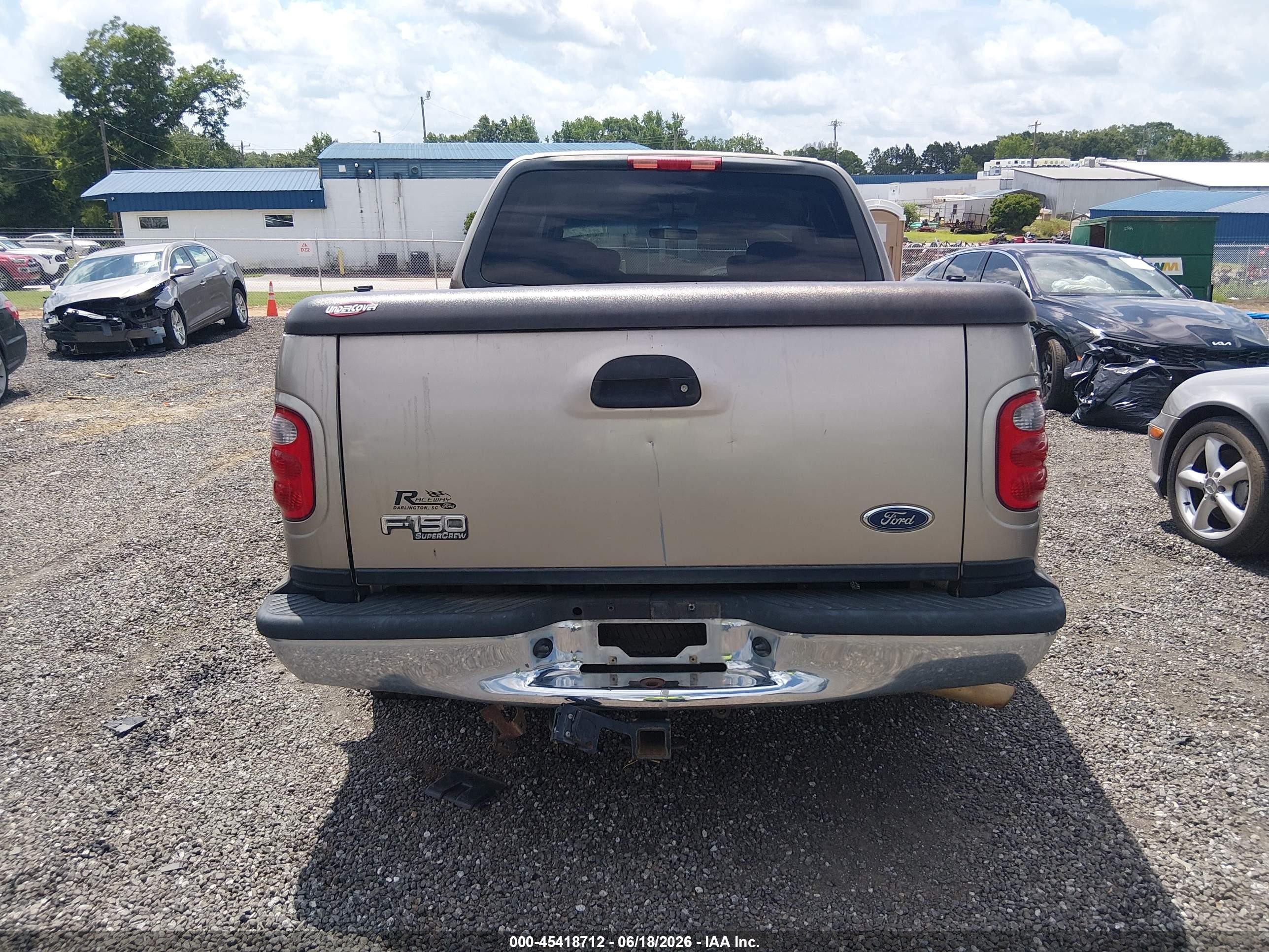 2002 Ford F-150 Lariat/xlt Золотой vin: 1FTRW07L02KC12992