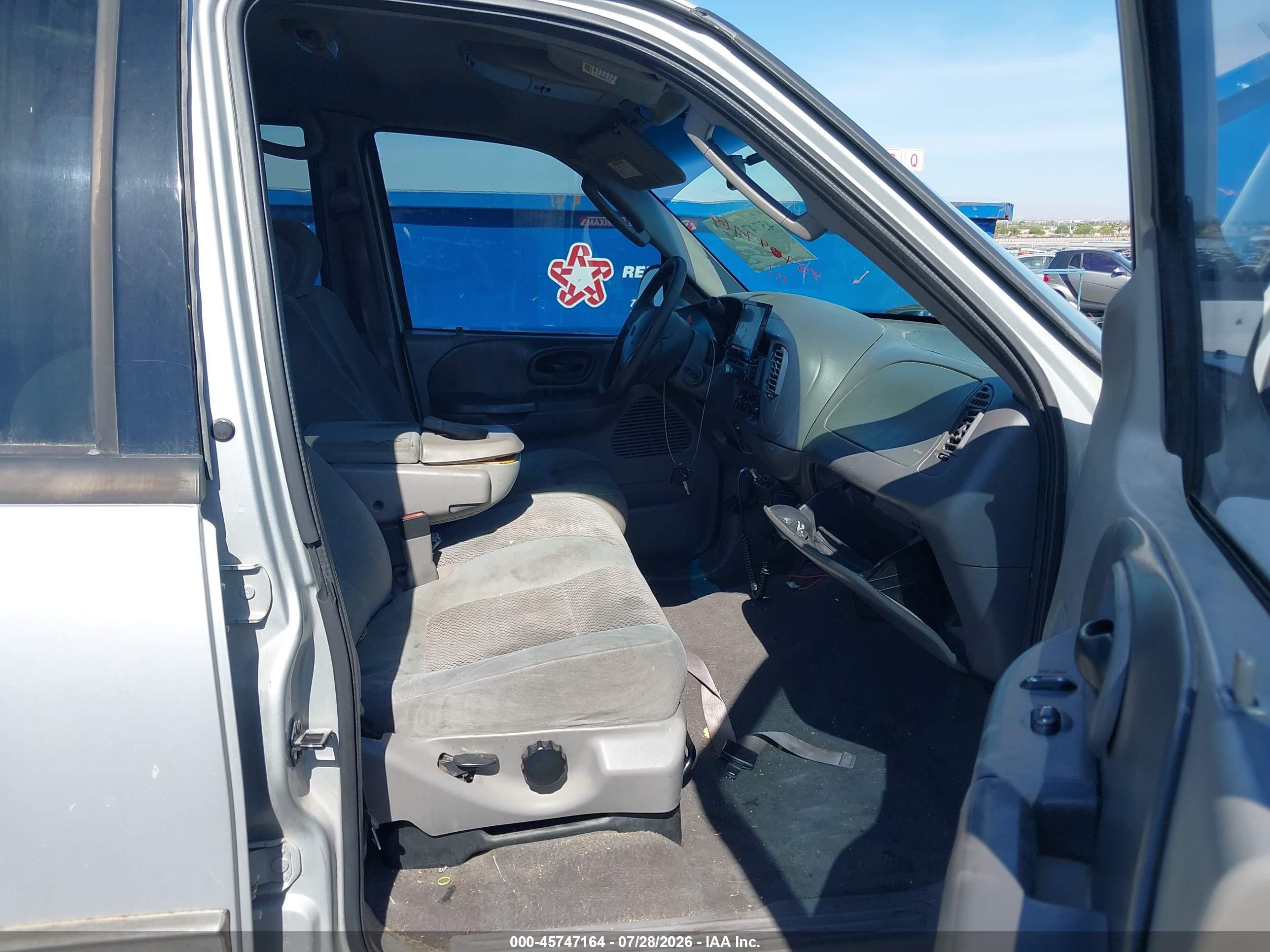 2002 Ford F-150 Lariat/xlt Silver vin: 1FTRW07L02KD05267