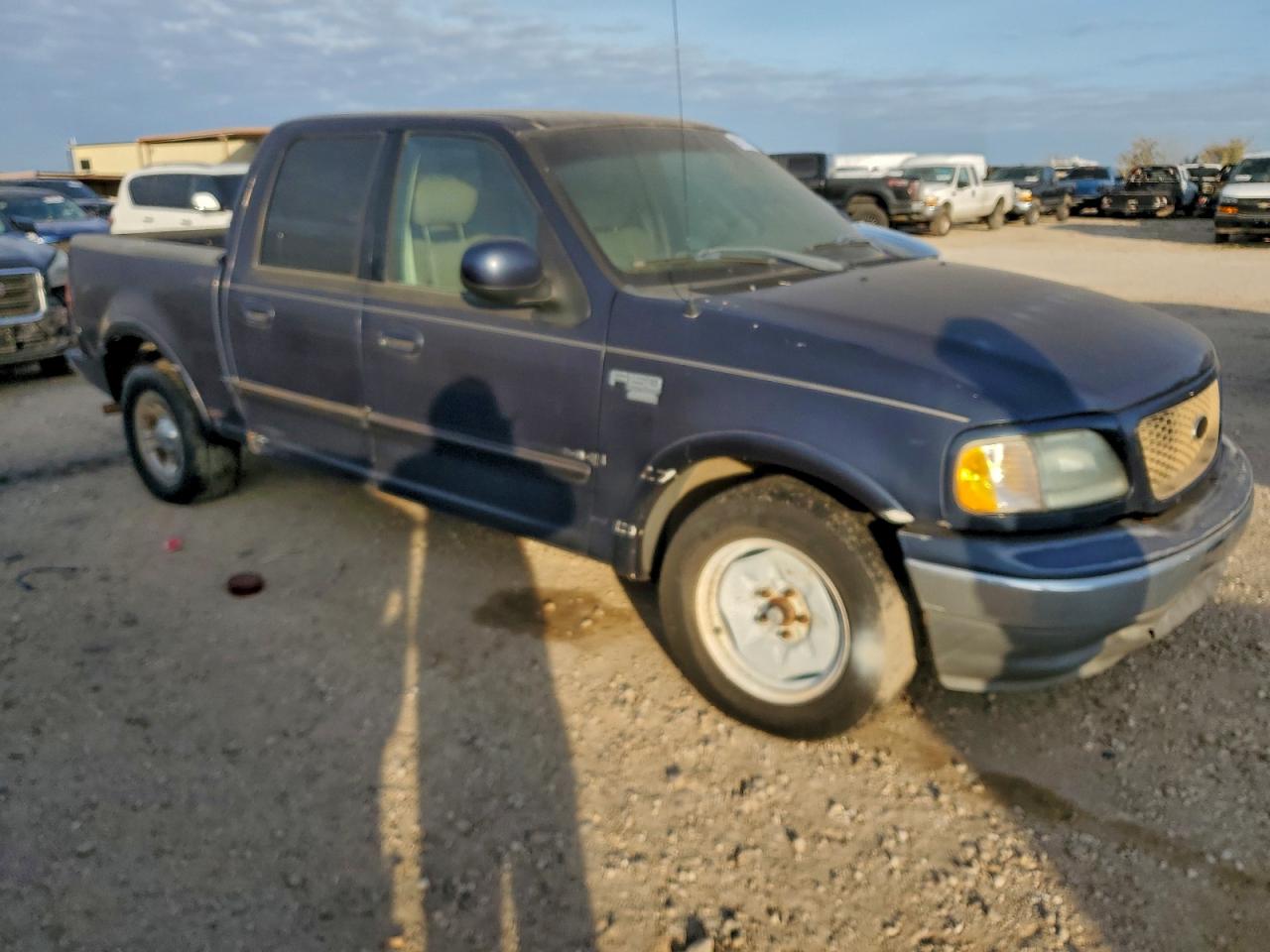 2003 Ford F150 Blue vin: 1FTRW07L03KD83582