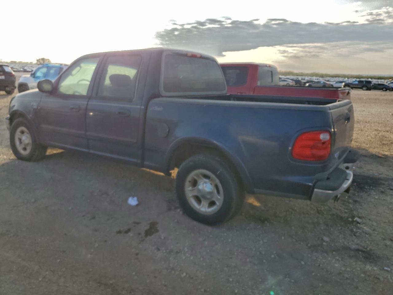 2003 Ford F150 Blue vin: 1FTRW07L03KD83582