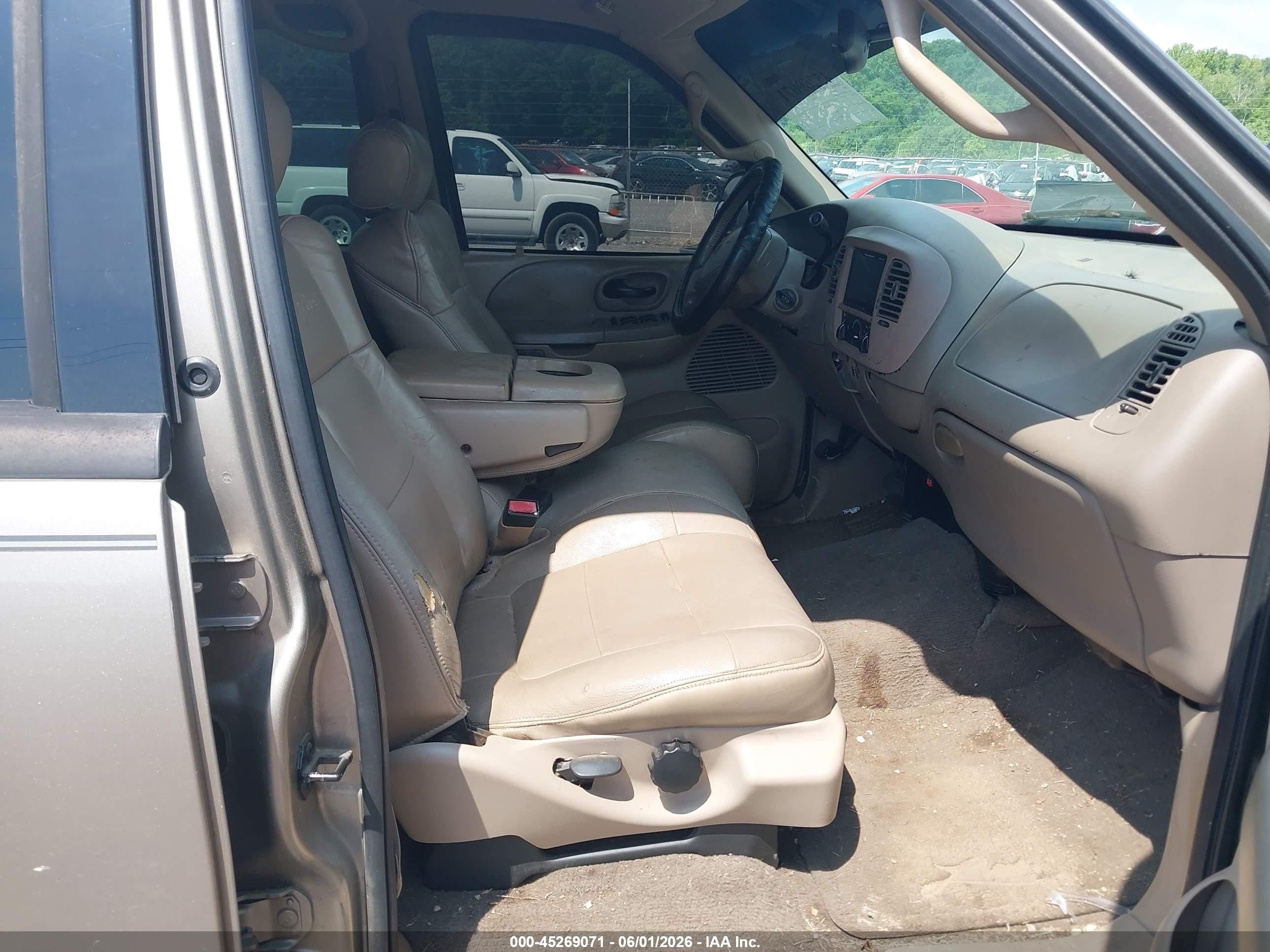 2001 Ford F-150 Harley-davidson Edition/king Ranch Edition/lariat/xlt Cream vin: 1FTRW07L11KC48835