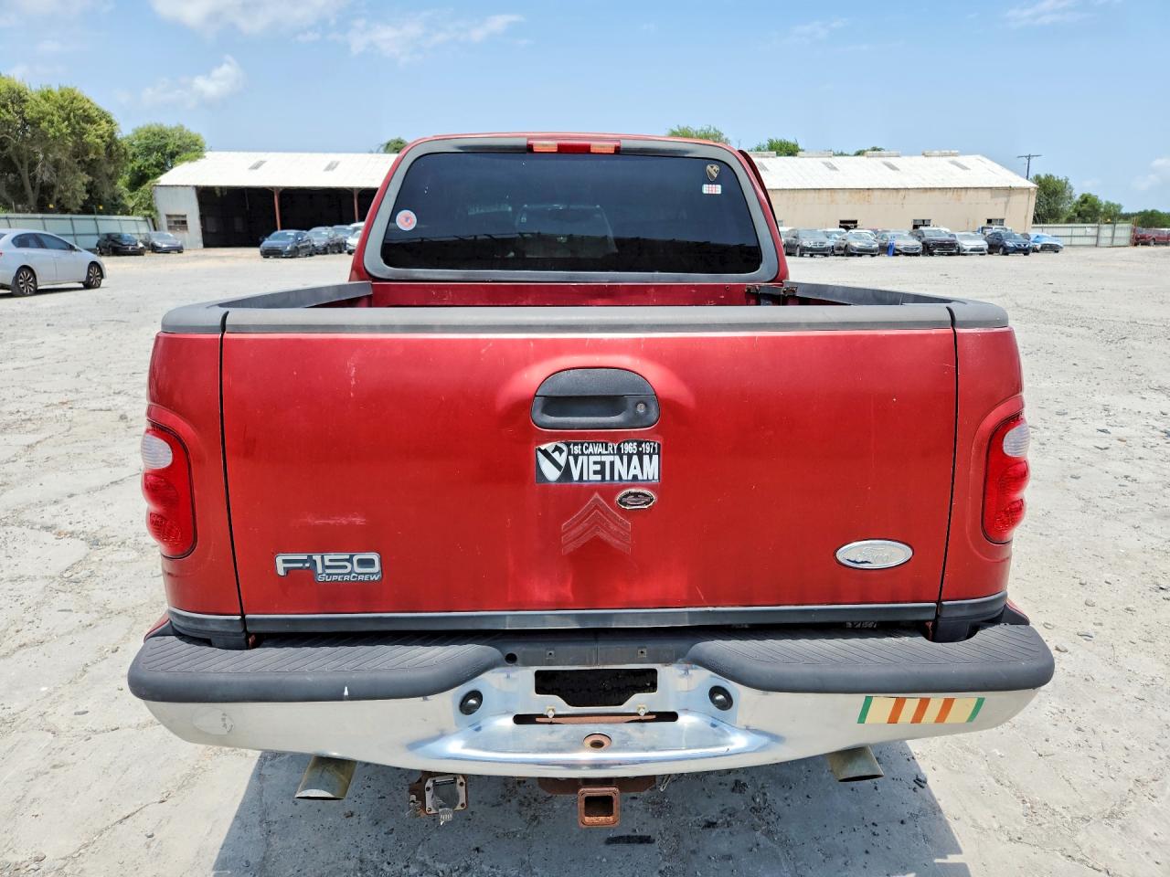 2002 Ford F150 Supercrew Red vin: 1FTRW07L12KE06835