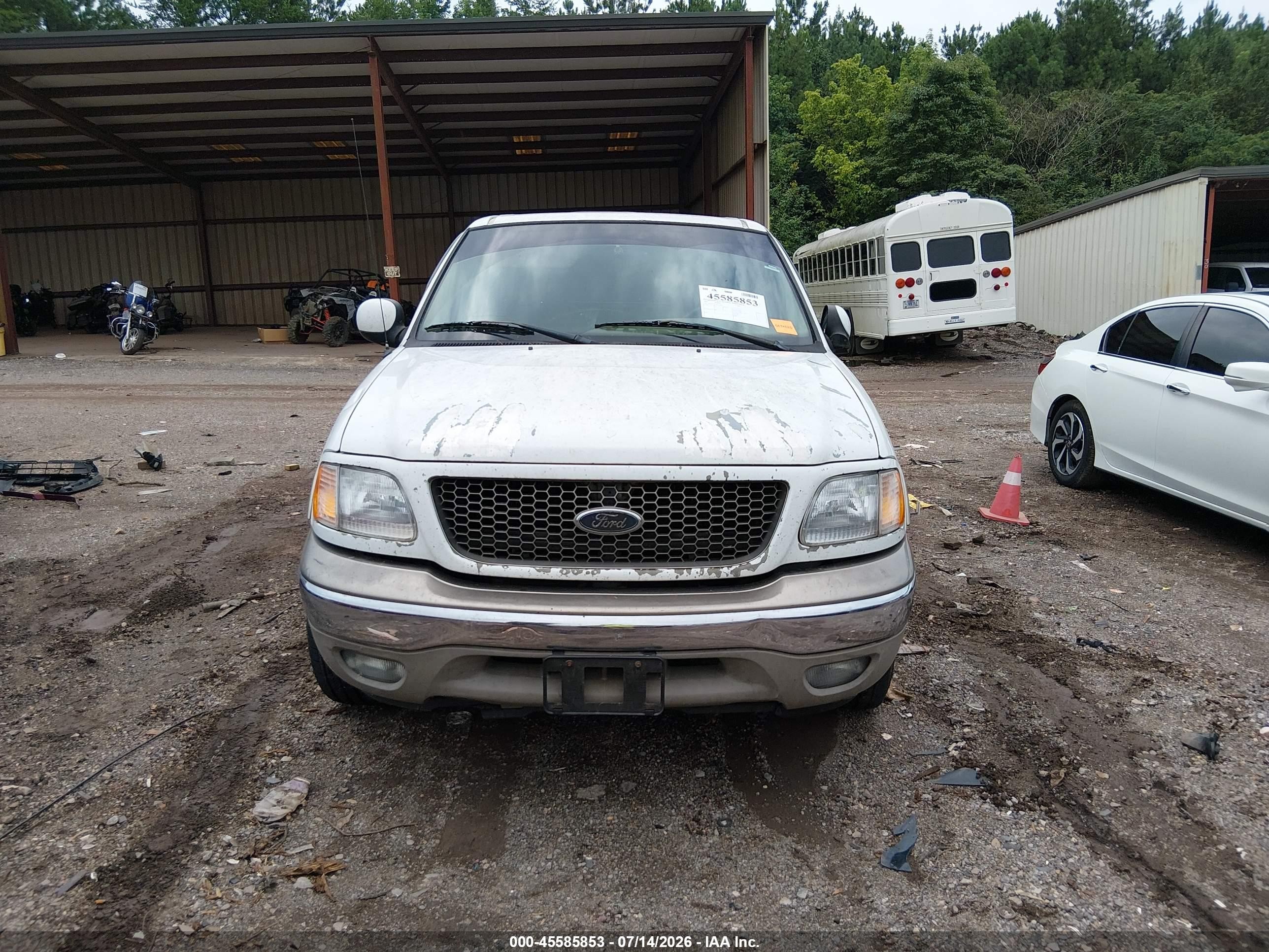 2003 Ford F-150 Lariat/xlt White vin: 1FTRW07L13KC71826