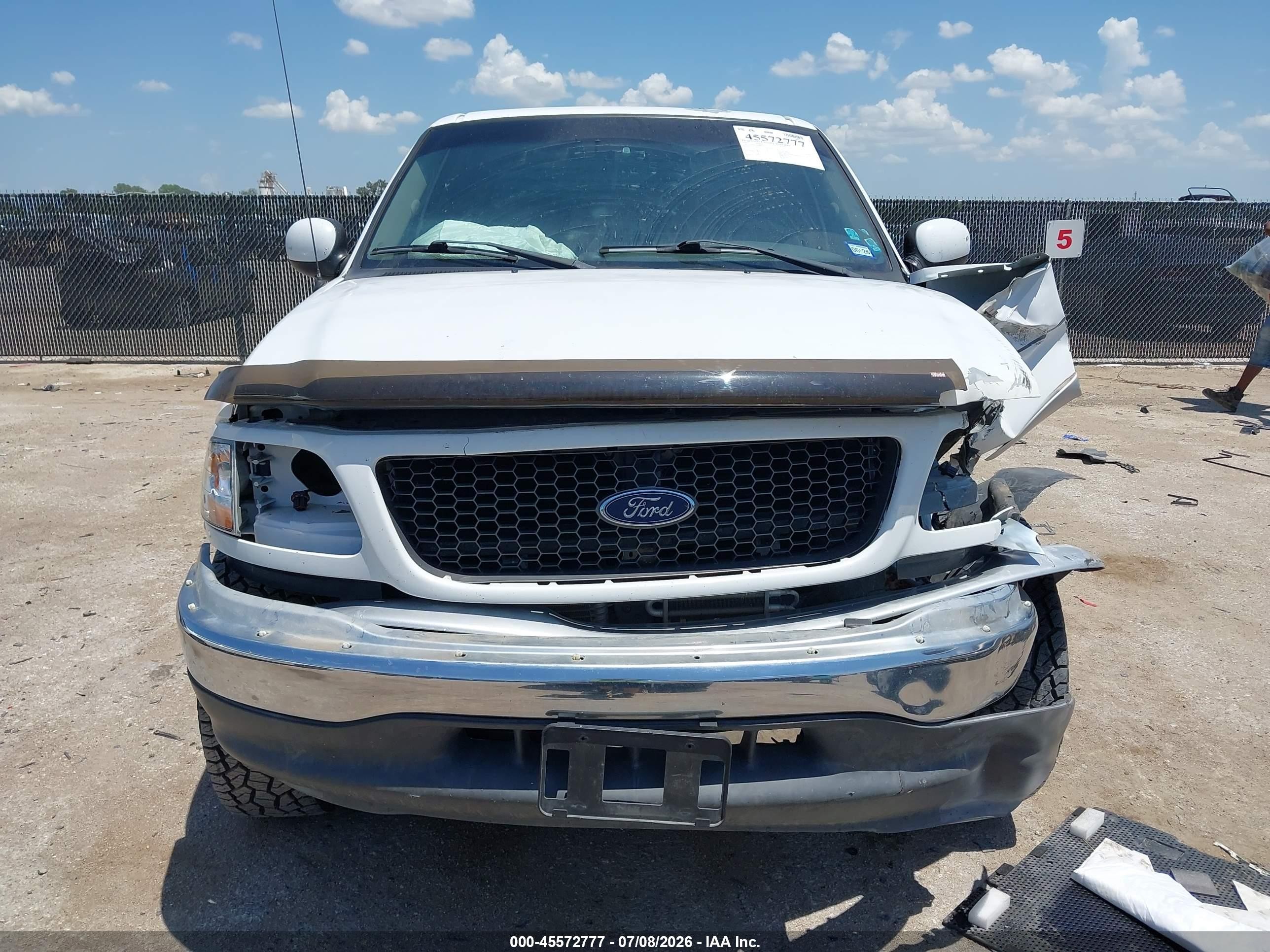 2002 Ford F-150 Lariat/xlt Белый vin: 1FTRW07L22KB41133