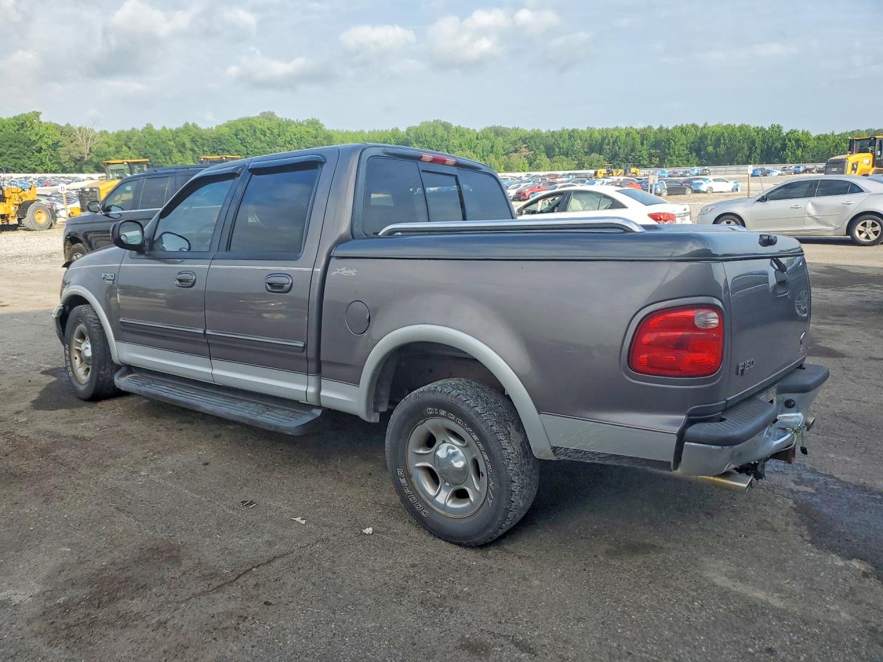 2002 Ford F150 Gray vin: 1FTRW07L22KB72480