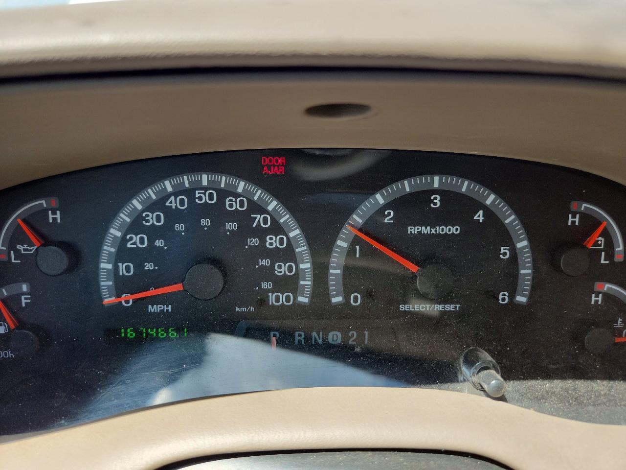 2003 Ford F150 Supercrew White vin: 1FTRW07L23KA84479