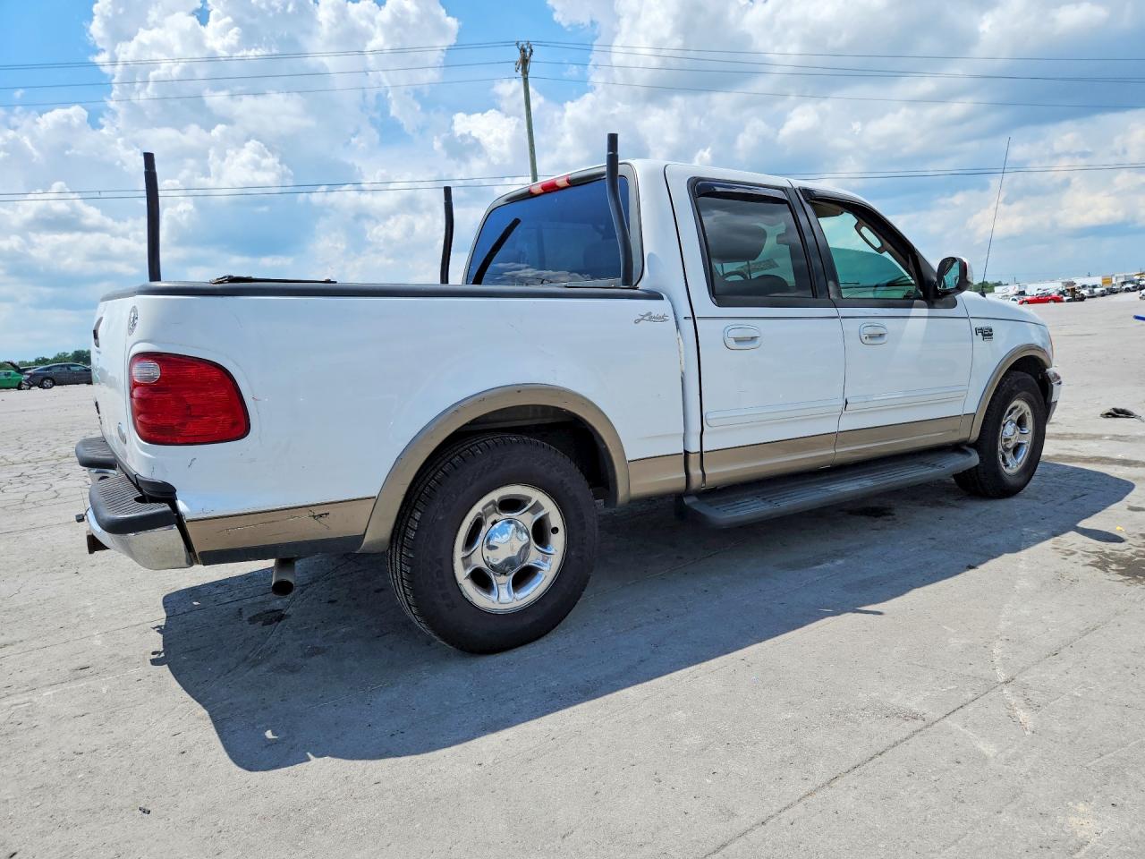 2003 Ford F150 Supercrew White vin: 1FTRW07L23KA84479