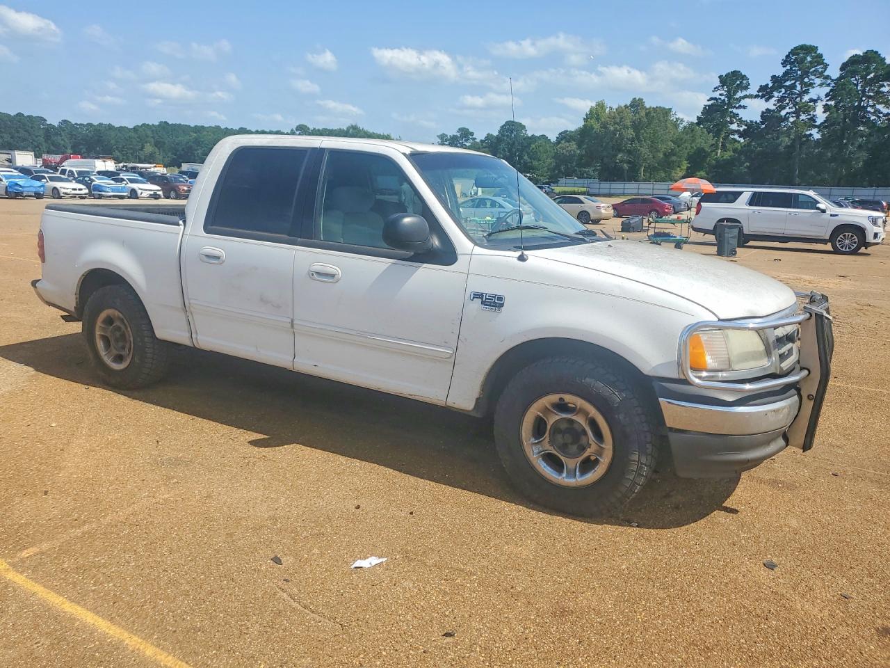 2003 Ford F150 Supercrew White vin: 1FTRW07L33KA66282