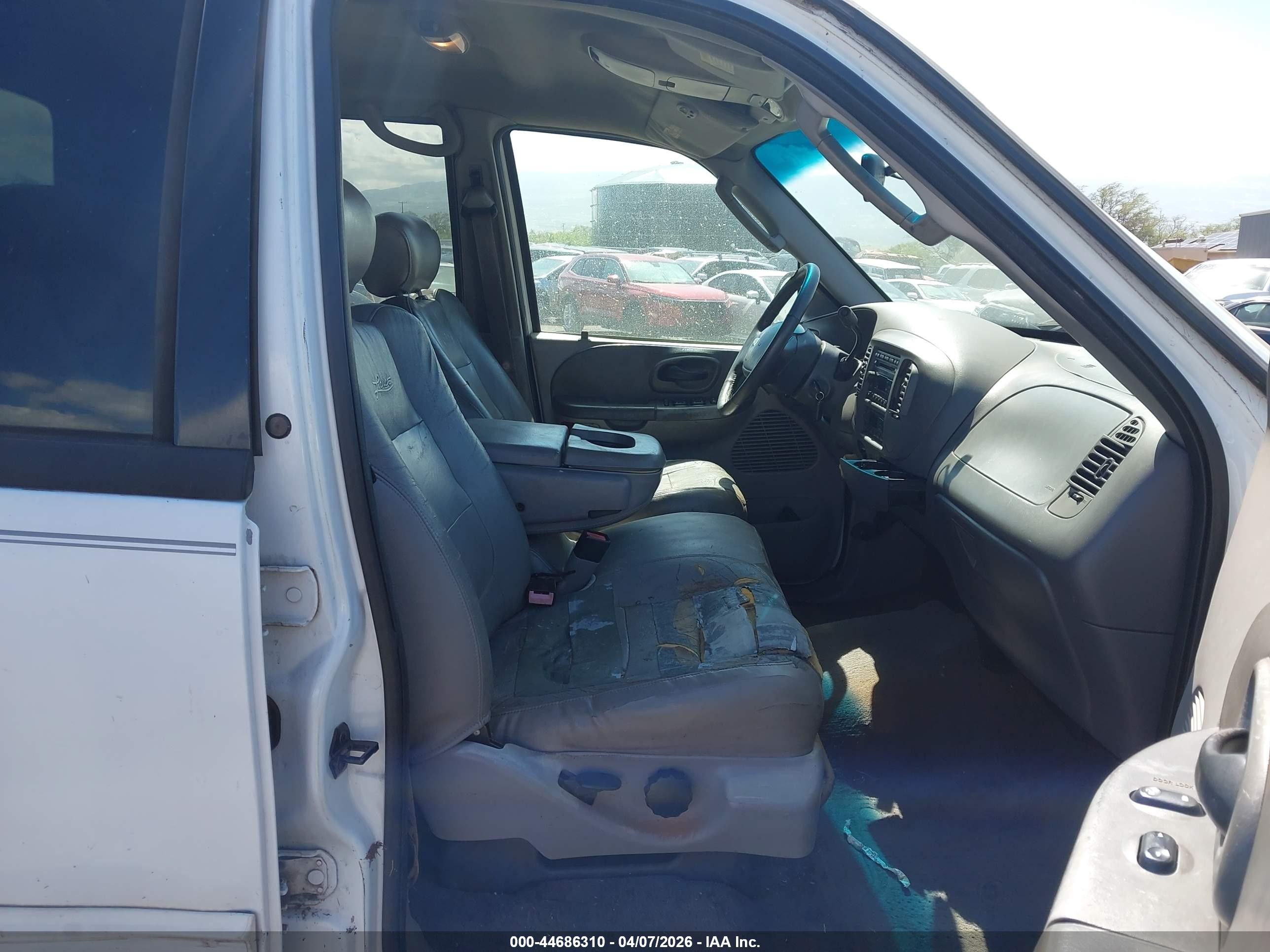 2003 Ford F-150 Lariat/xlt Белый vin: 1FTRW07L53KA66932