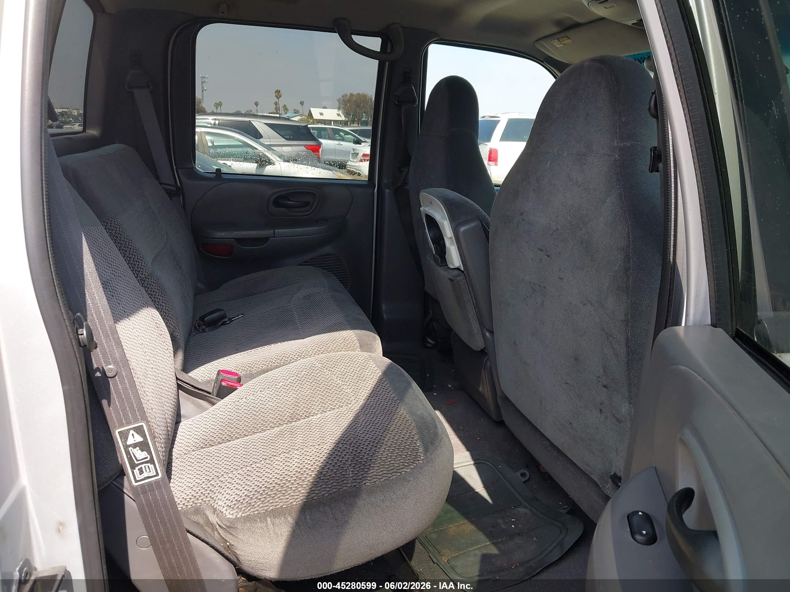 2001 Ford F-150 Harley-davidson Edition/king Ranch Edition/lariat/xlt Silver vin: 1FTRW07L61KE95204