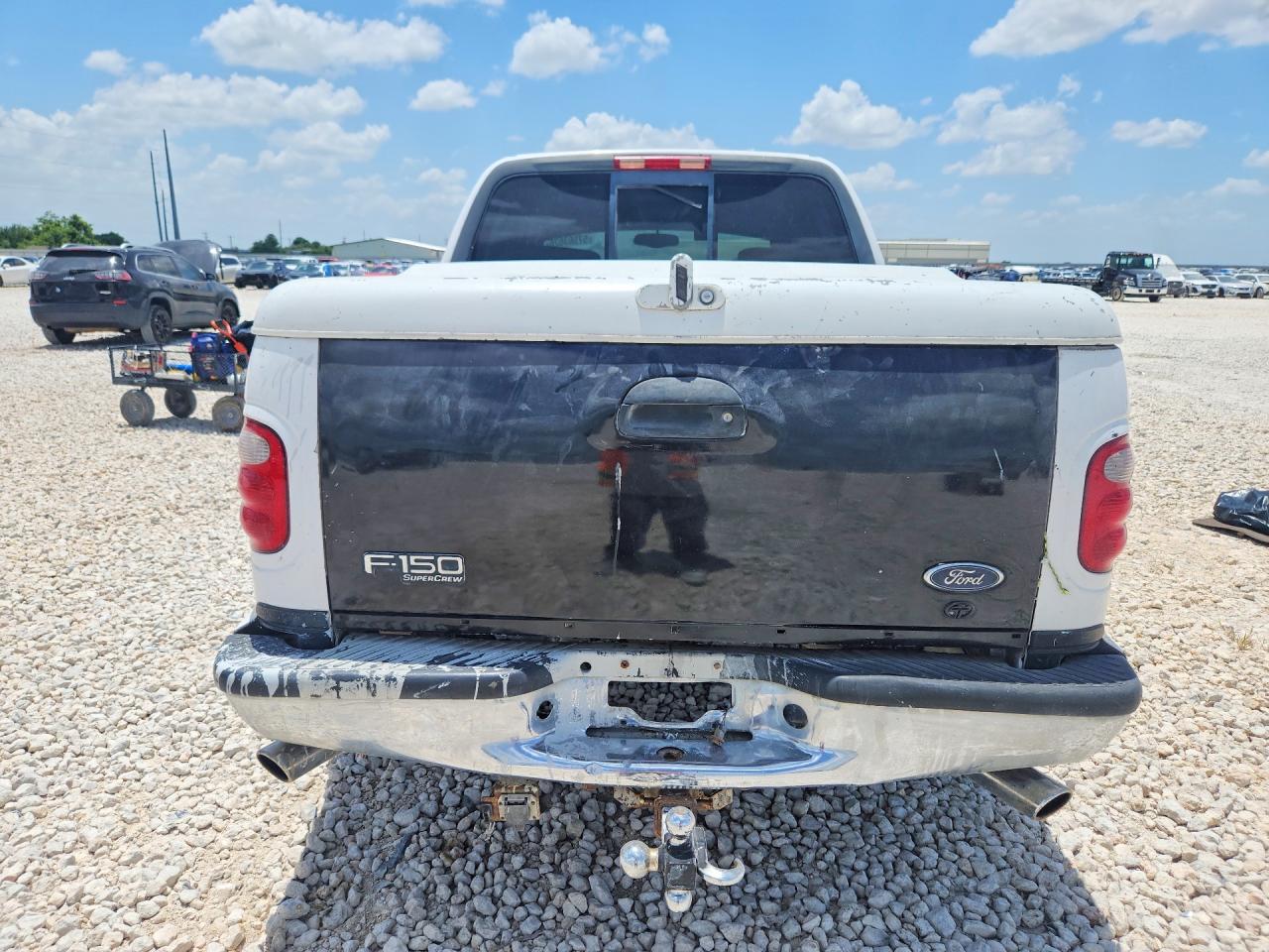 2001 Ford F150 Supercrew White vin: 1FTRW07L71KB09843