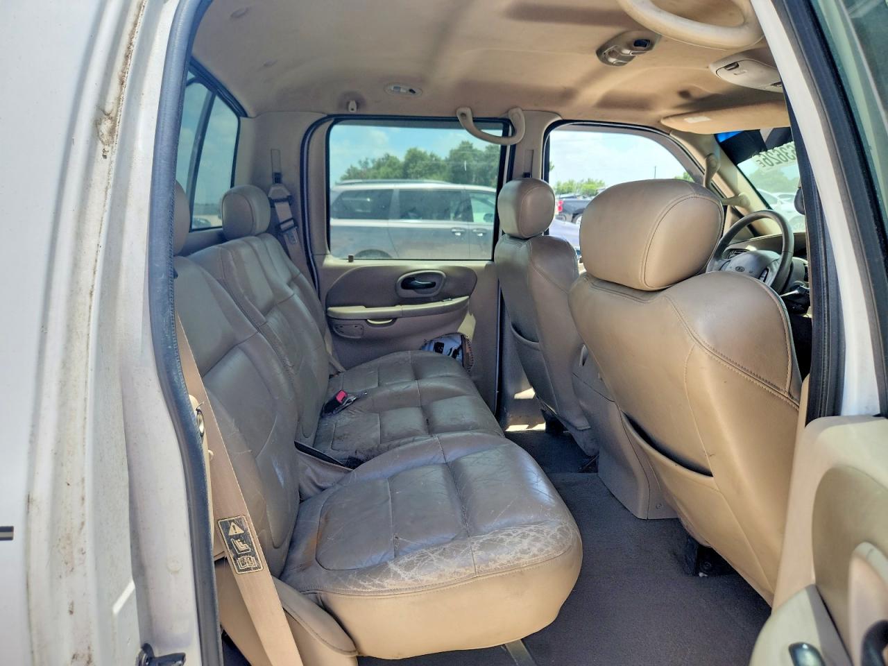 2001 Ford F150 Supercrew White vin: 1FTRW07L71KB09843