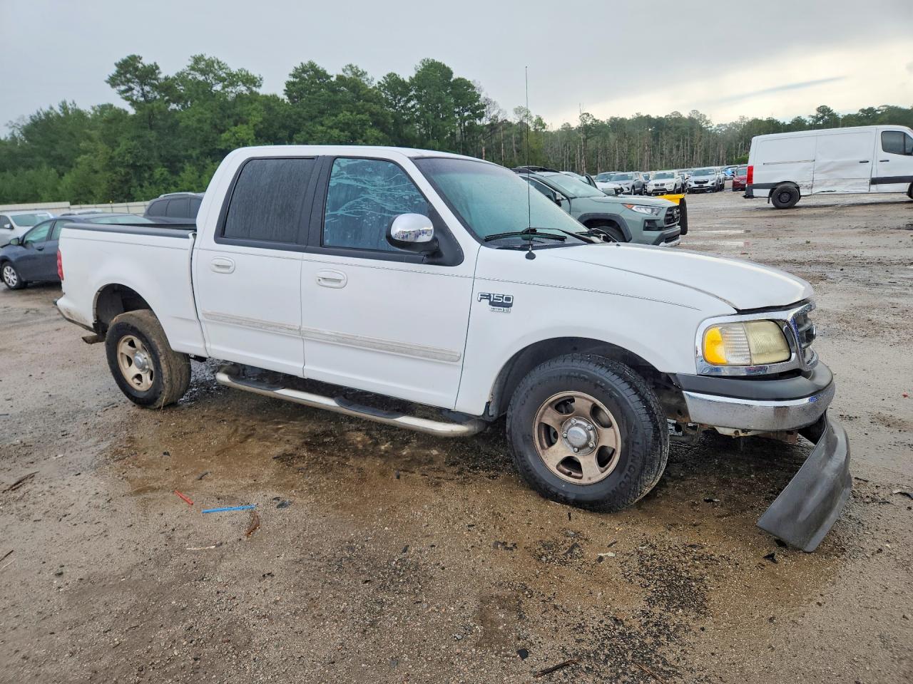 2002 Ford F150 Supercrew White vin: 1FTRW07L72KC40403