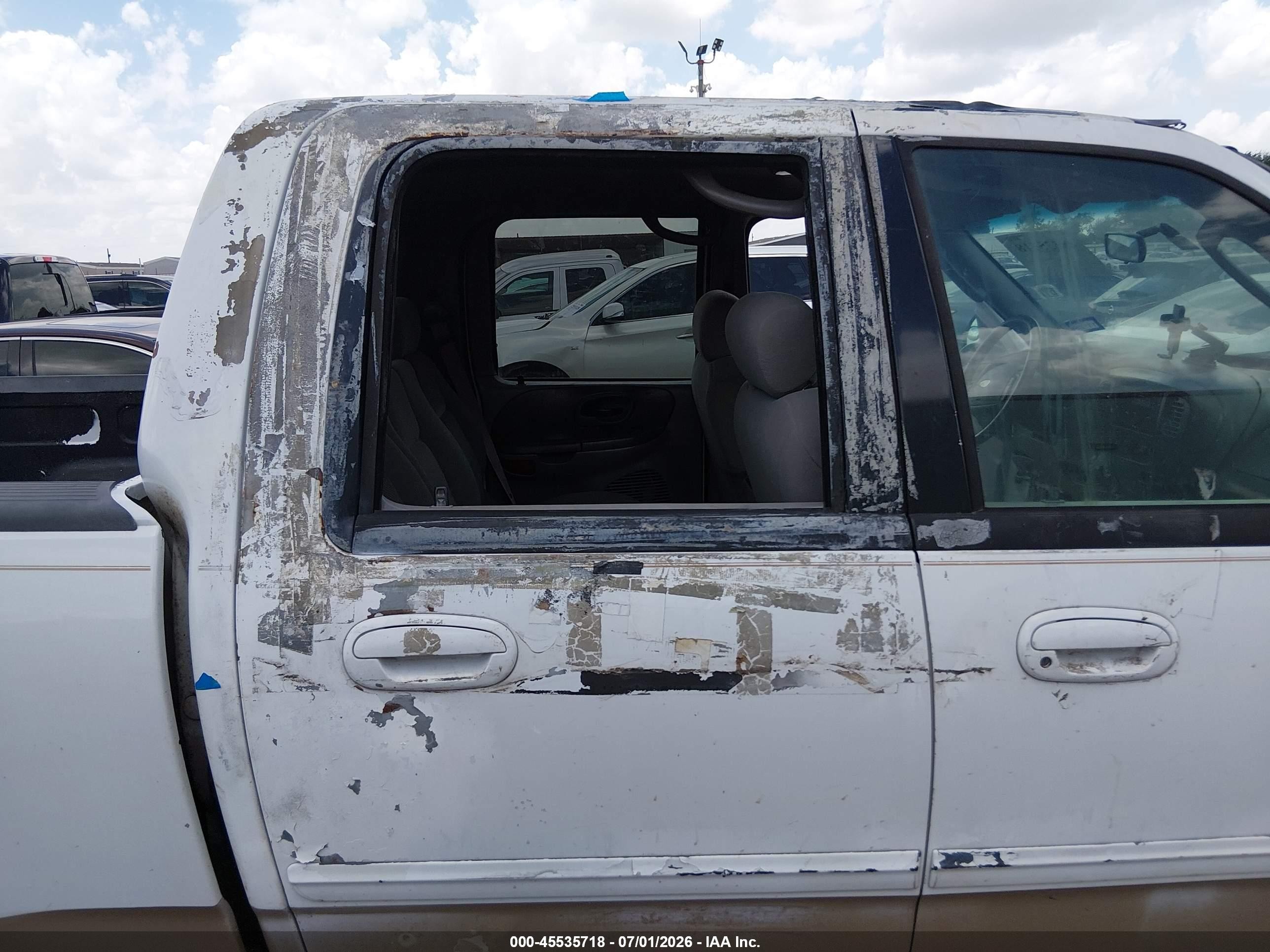 2003 Ford F-150 Lariat/xlt White vin: 1FTRW07L73KD50286