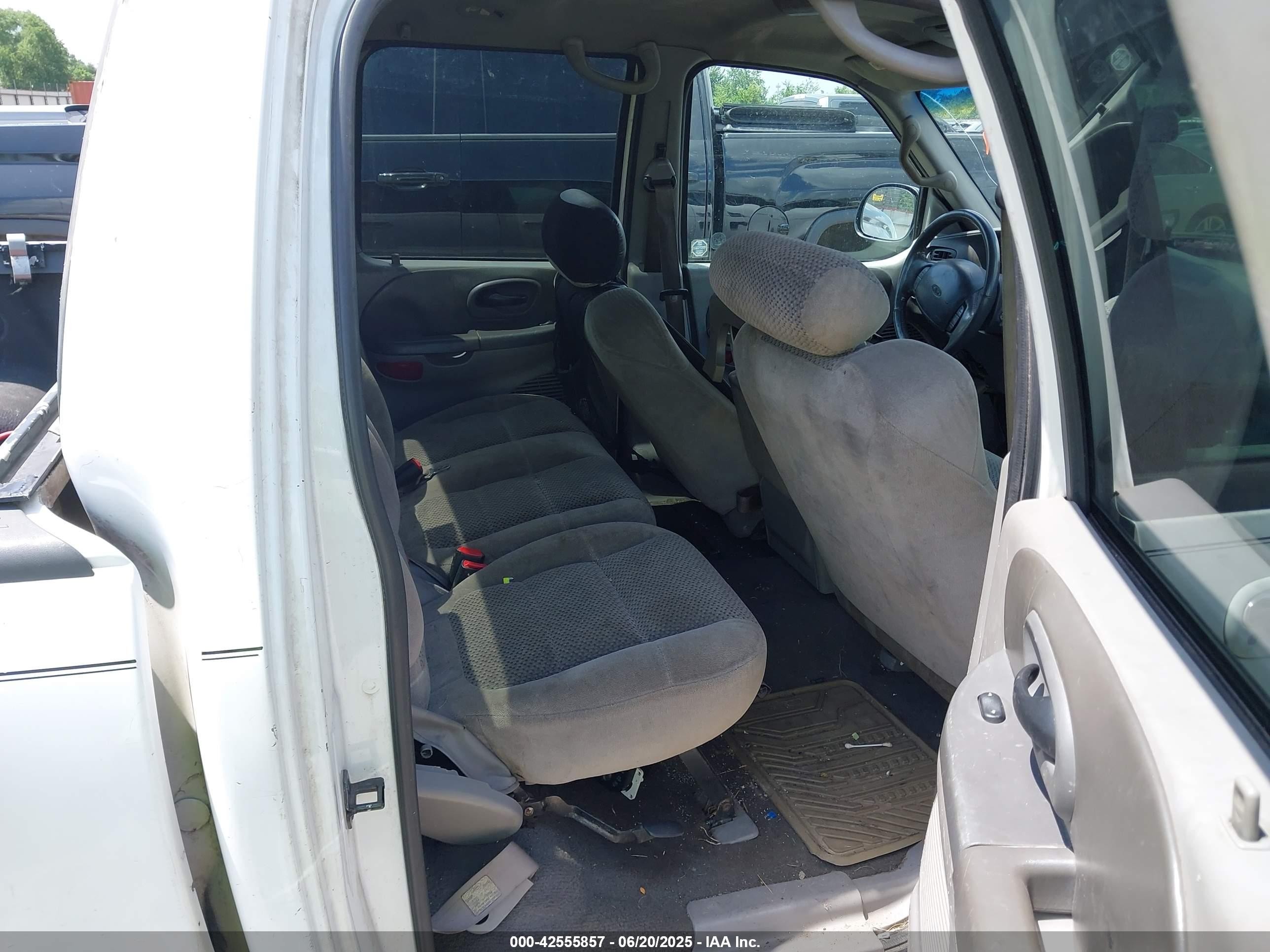 2001 Ford F-150 Supercrew Harley-davidson Edition/king Ranch Edition/lariat/xlt White vin: 1FTRW07L81KA43738