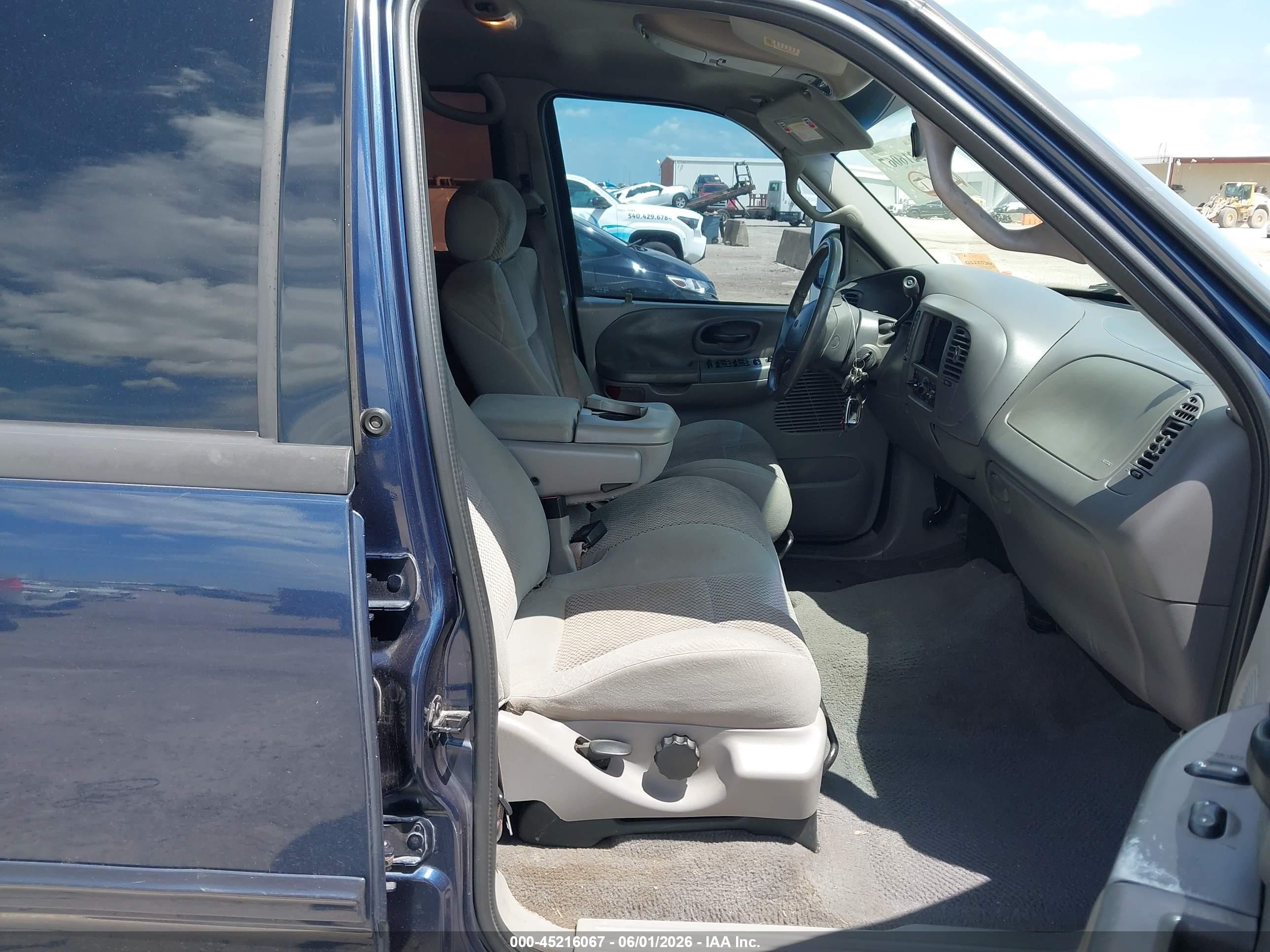 2002 Ford F-150 Lariat/xlt Blue vin: 1FTRW07L92KB20246
