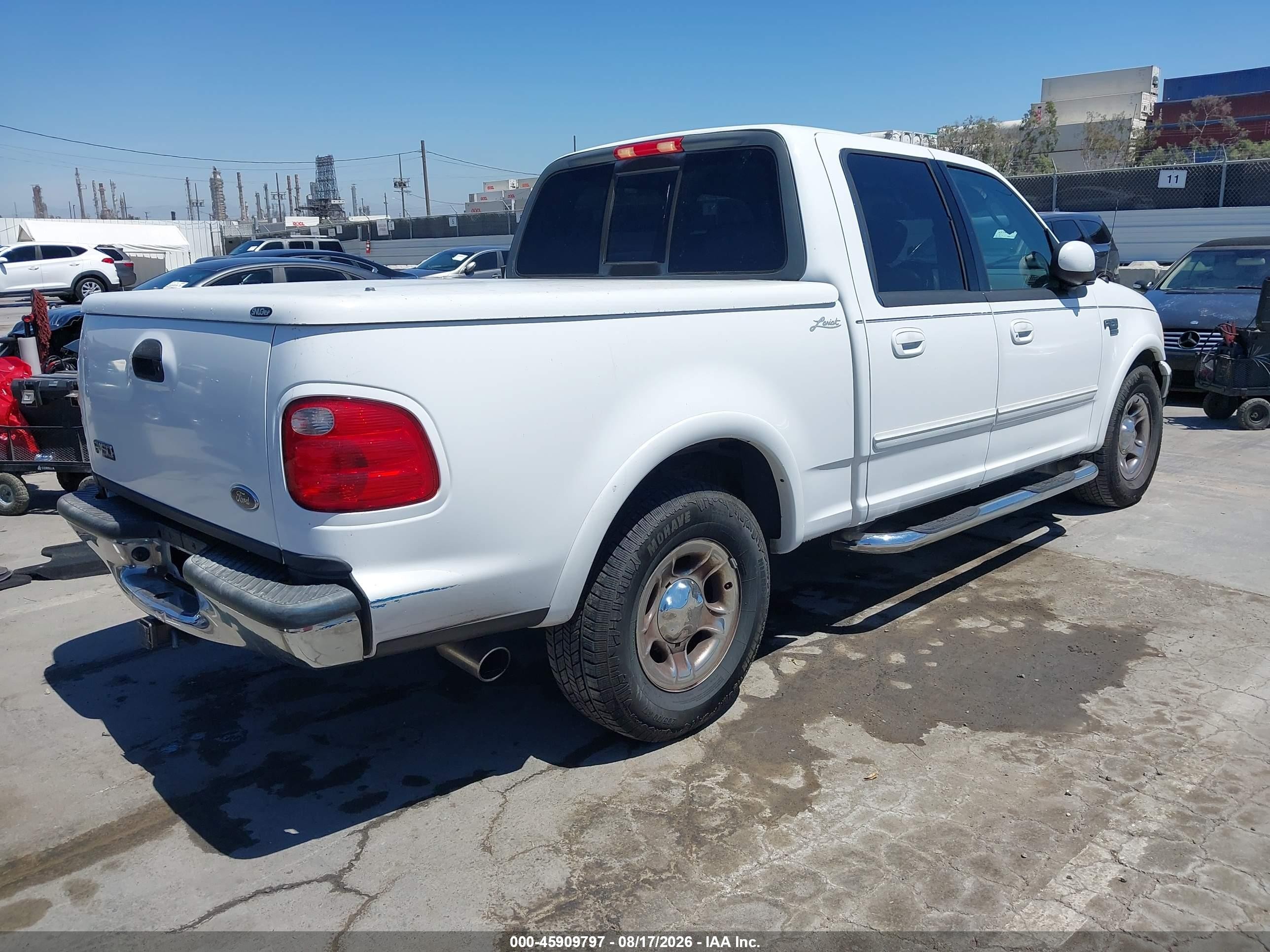 2002 Ford F-150 Lariat/xlt White vin: 1FTRW07L92KC69840