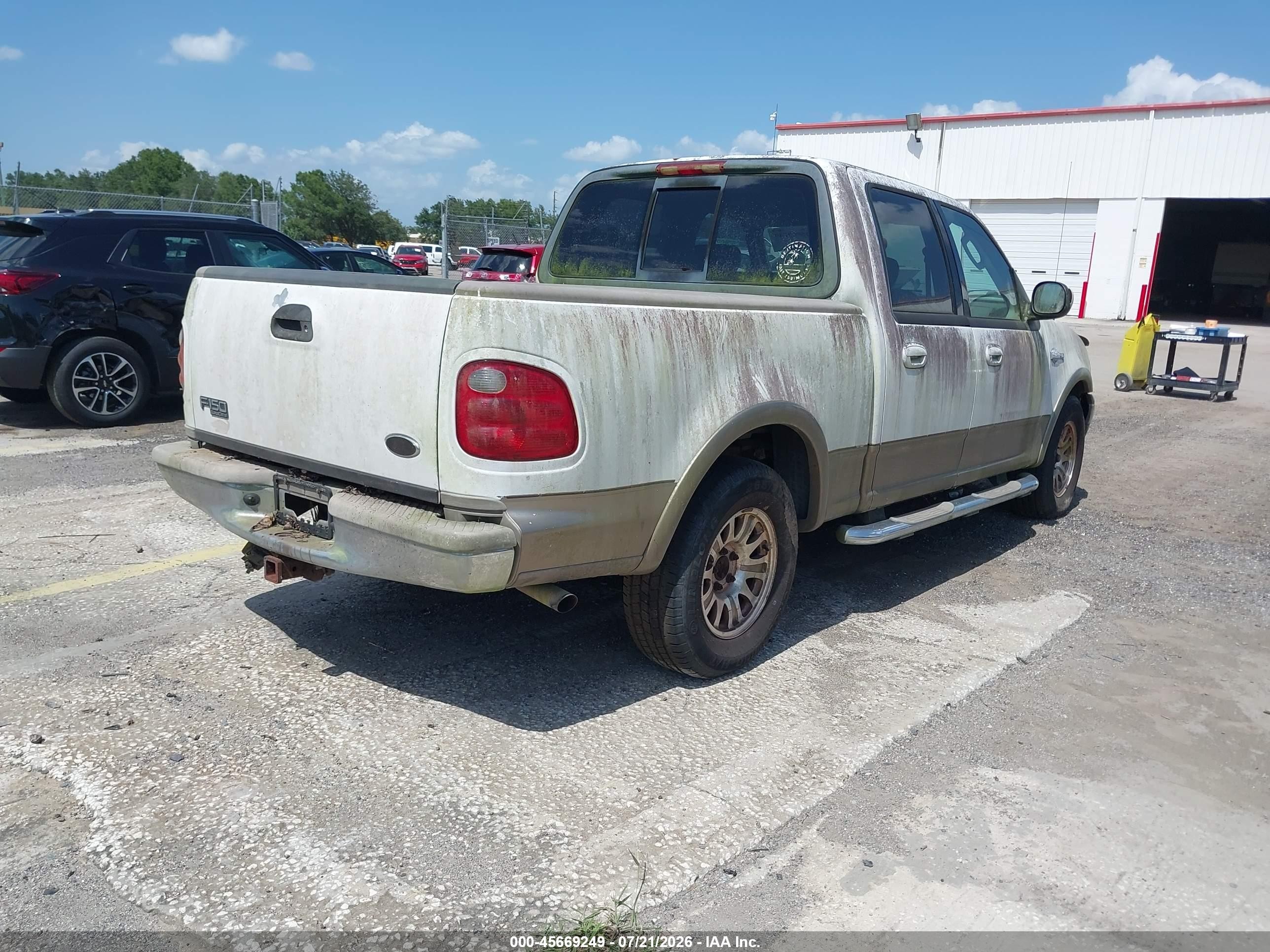 2003 Ford F-150 Lariat/xlt White vin: 1FTRW07L93KA57957