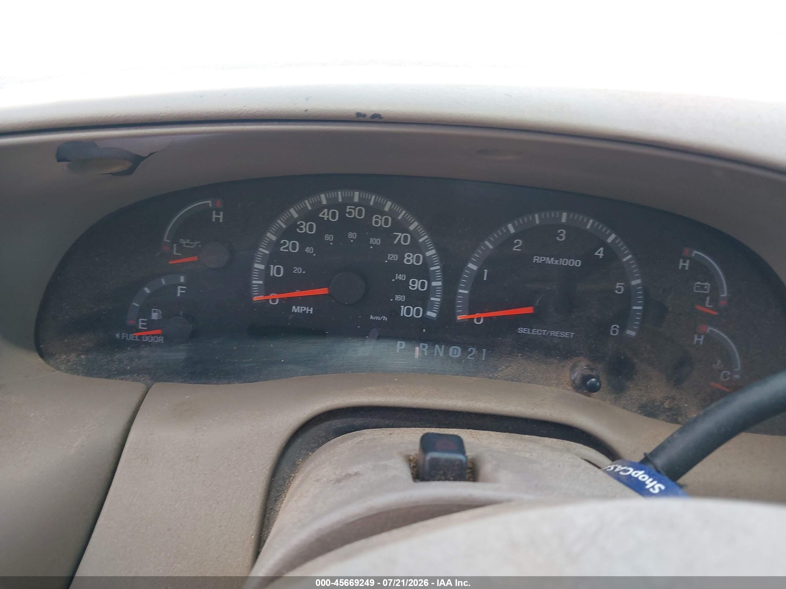 2003 Ford F-150 Lariat/xlt White vin: 1FTRW07L93KA57957