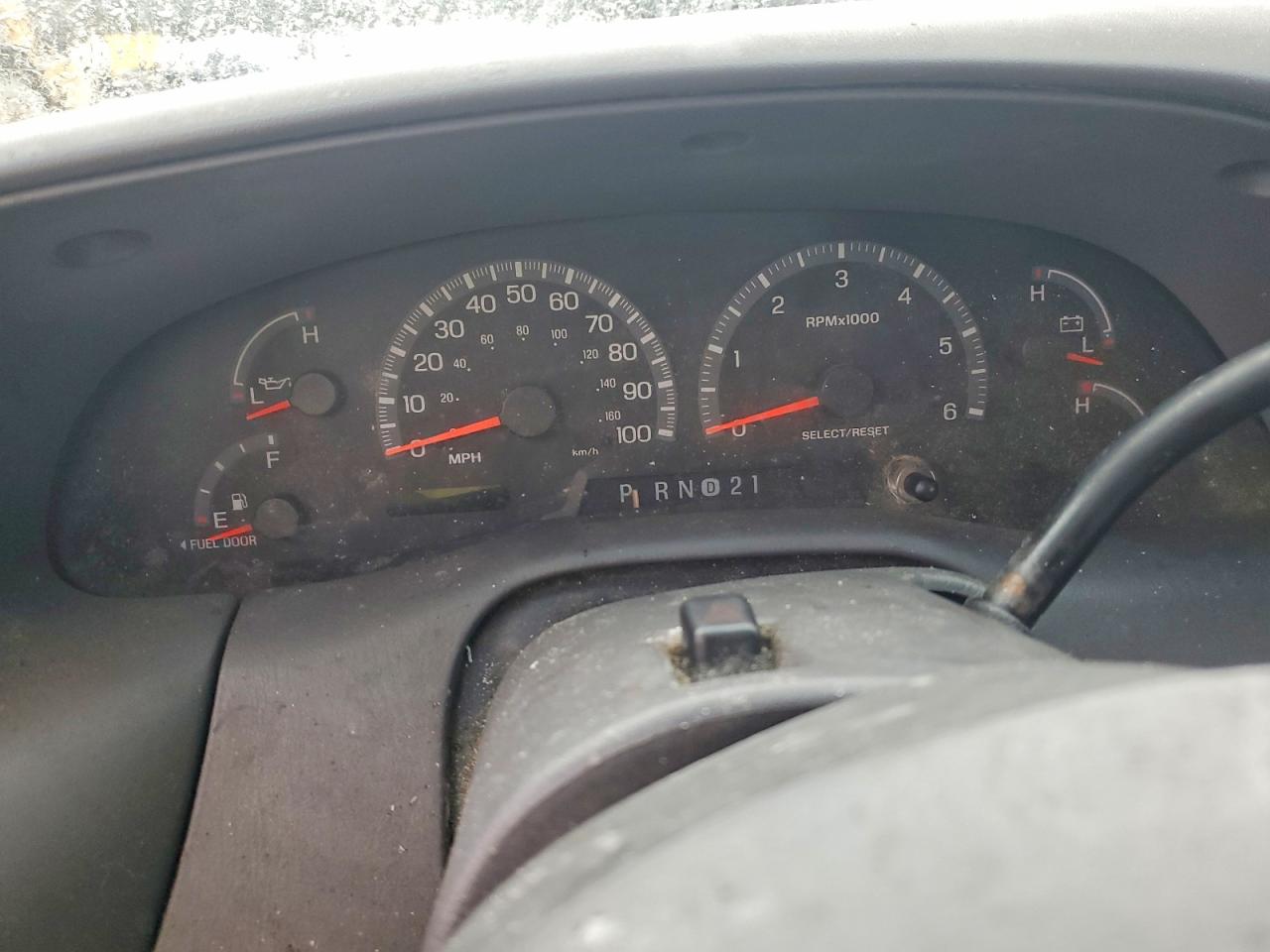 2001 Ford F150 Supercrew White vin: 1FTRW07LX1KC30687